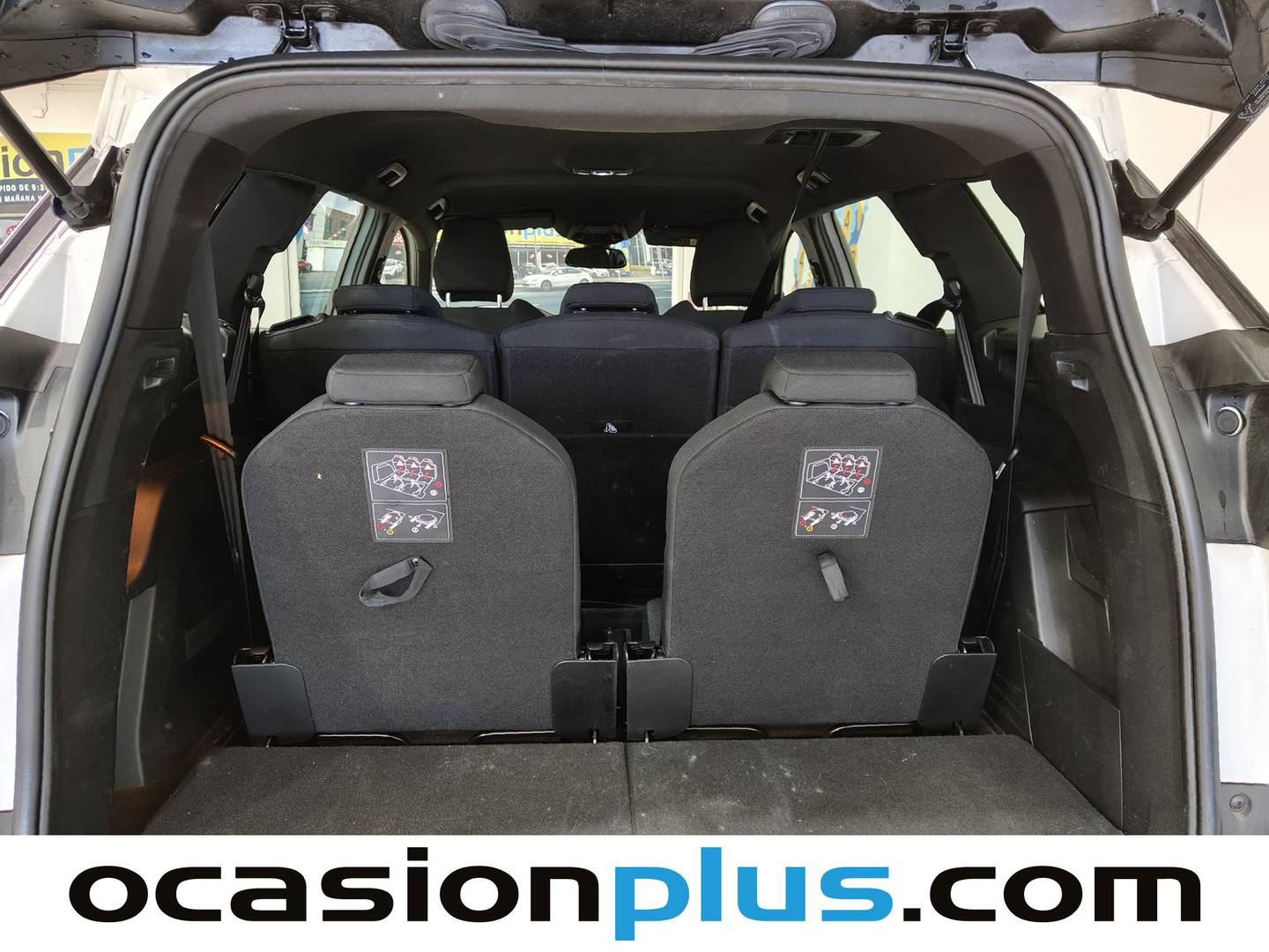 Foto Peugeot 5008 Hybrid Peugeot 5008 Hybrid 1.2 Active Pack eDCS6 (136 CV) 7 Plazas siete plazas