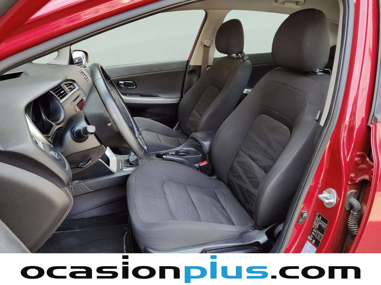 Foto asientos delanteros KIA Ceed KIA Ceed 1.4 CRDi WGT Concept Plus (90 CV)