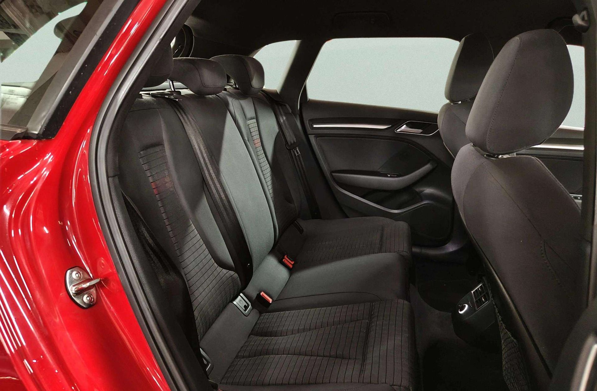 Audi A3 Sportback S line edition 2.0 TDI - foto 19