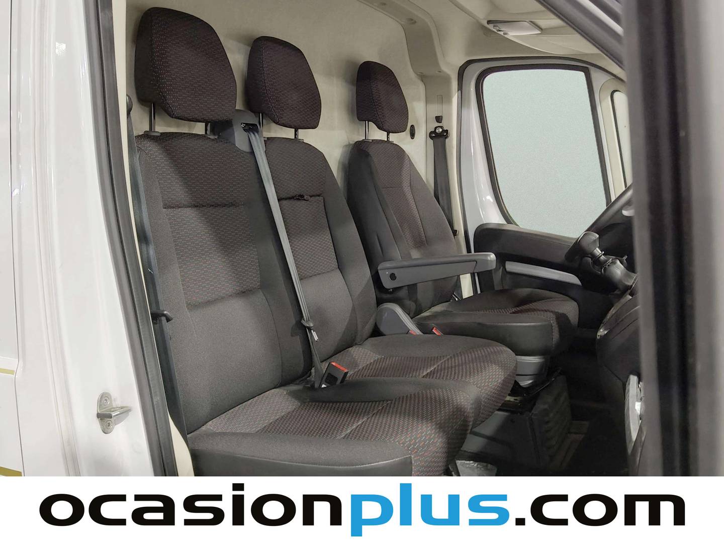 Fotos maletero Peugeot Boxer Peugeot Boxer BlueHDi 140 S&S 335 L2H2 (140 CV)