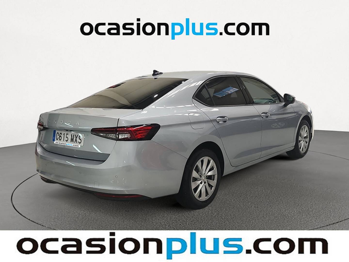 Foto Skoda Superb Skoda Superb 1.5 TSI m-HEV Essence DSG (150 CV)