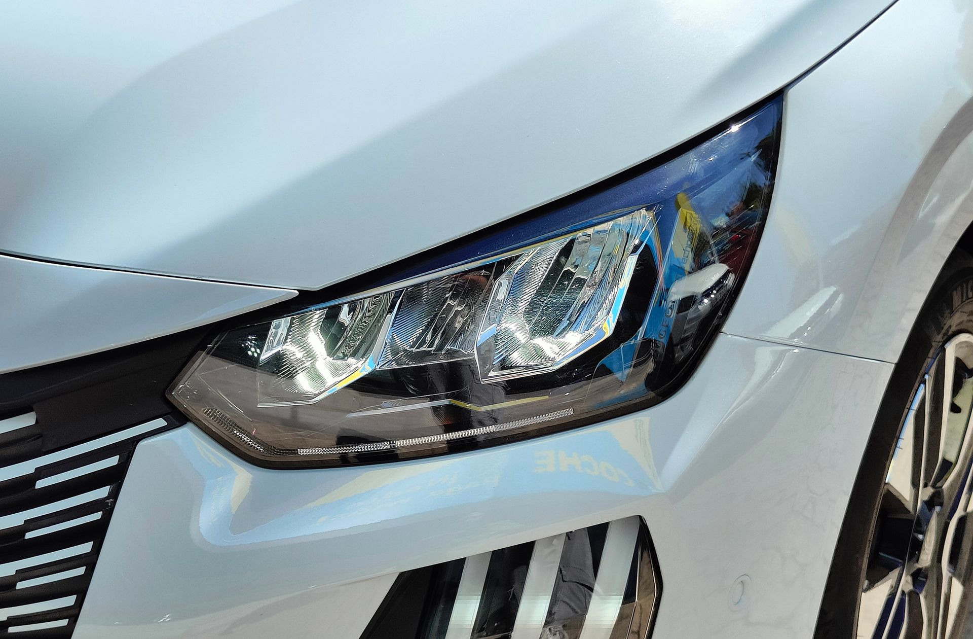 Peugeot 208 PureTech 100 Allure - foto 14
