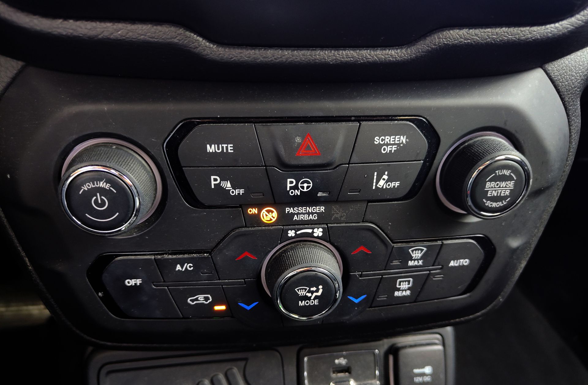 Jeep Renegade 1.3G 80 Aniversario 4x2 DCT - foto 29