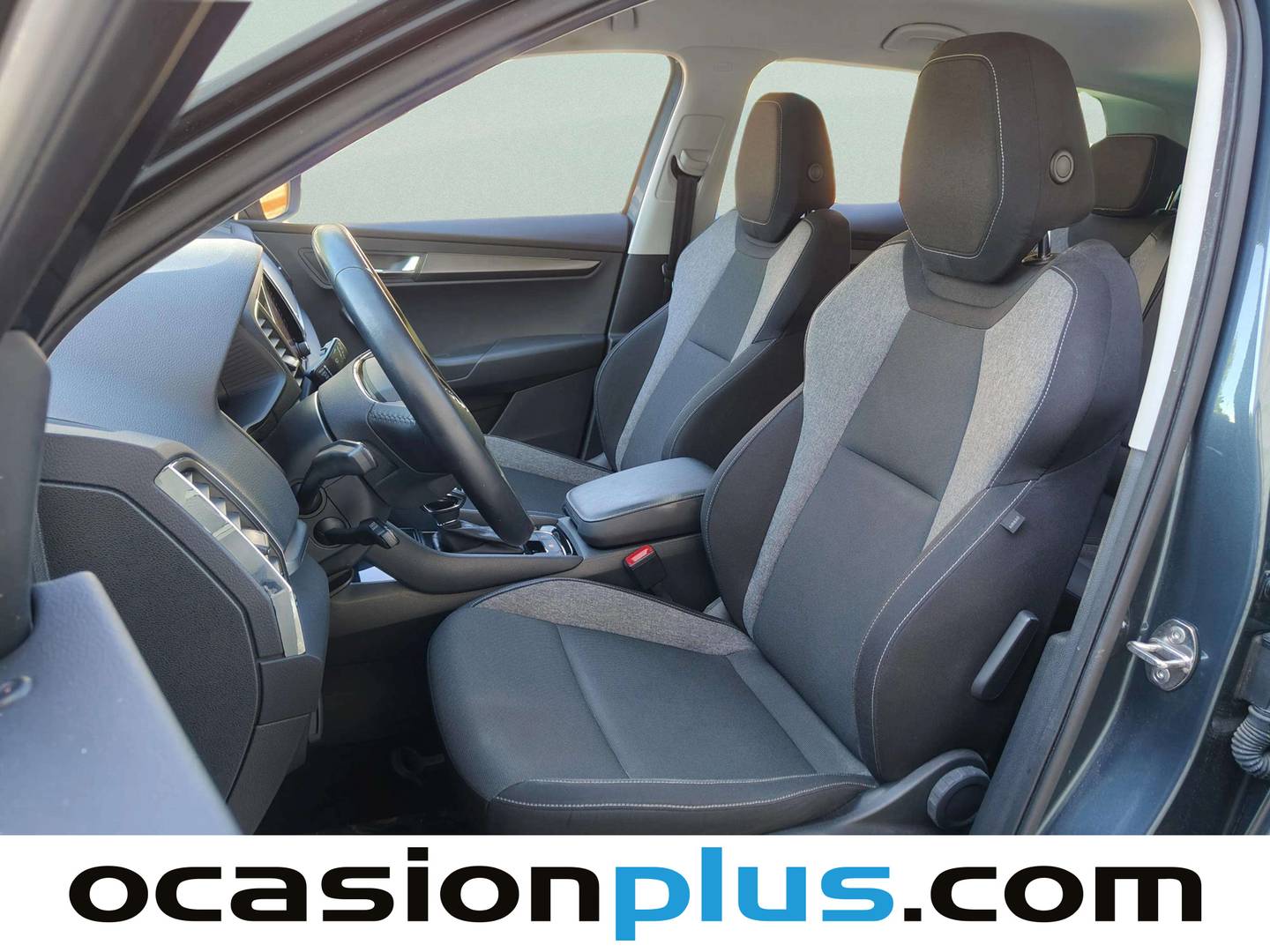 Foto asientos delanteros Skoda Karoq Skoda Karoq 1.5 TSI ACT 125 Aniversario DSG (150 CV)