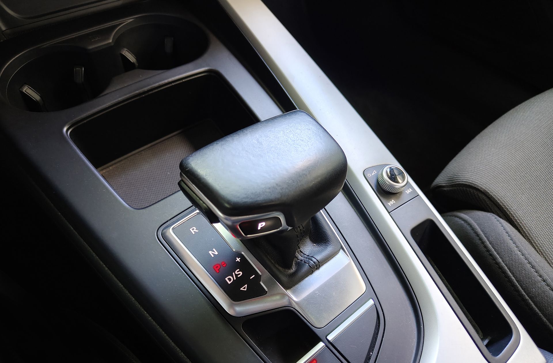 Audi A4 S line 40 TDI quattro S tronic - foto 7