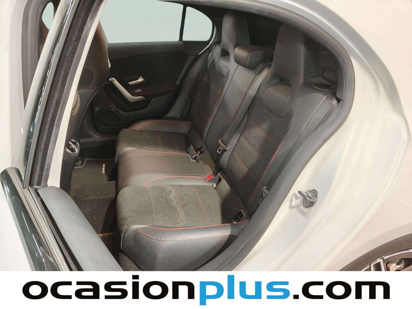 Foto asientos traseros Mercedes Clase A Mercedes-Benz Clase A 200  Pack AMG (163 CV)