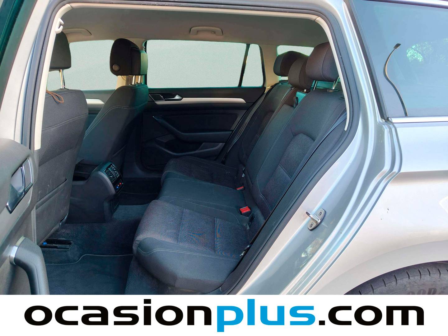 Foto asientos traseros Volkswagen Passat Variant Volkswagen Passat Variant Advance 2.0 TDI (150 CV) DSG