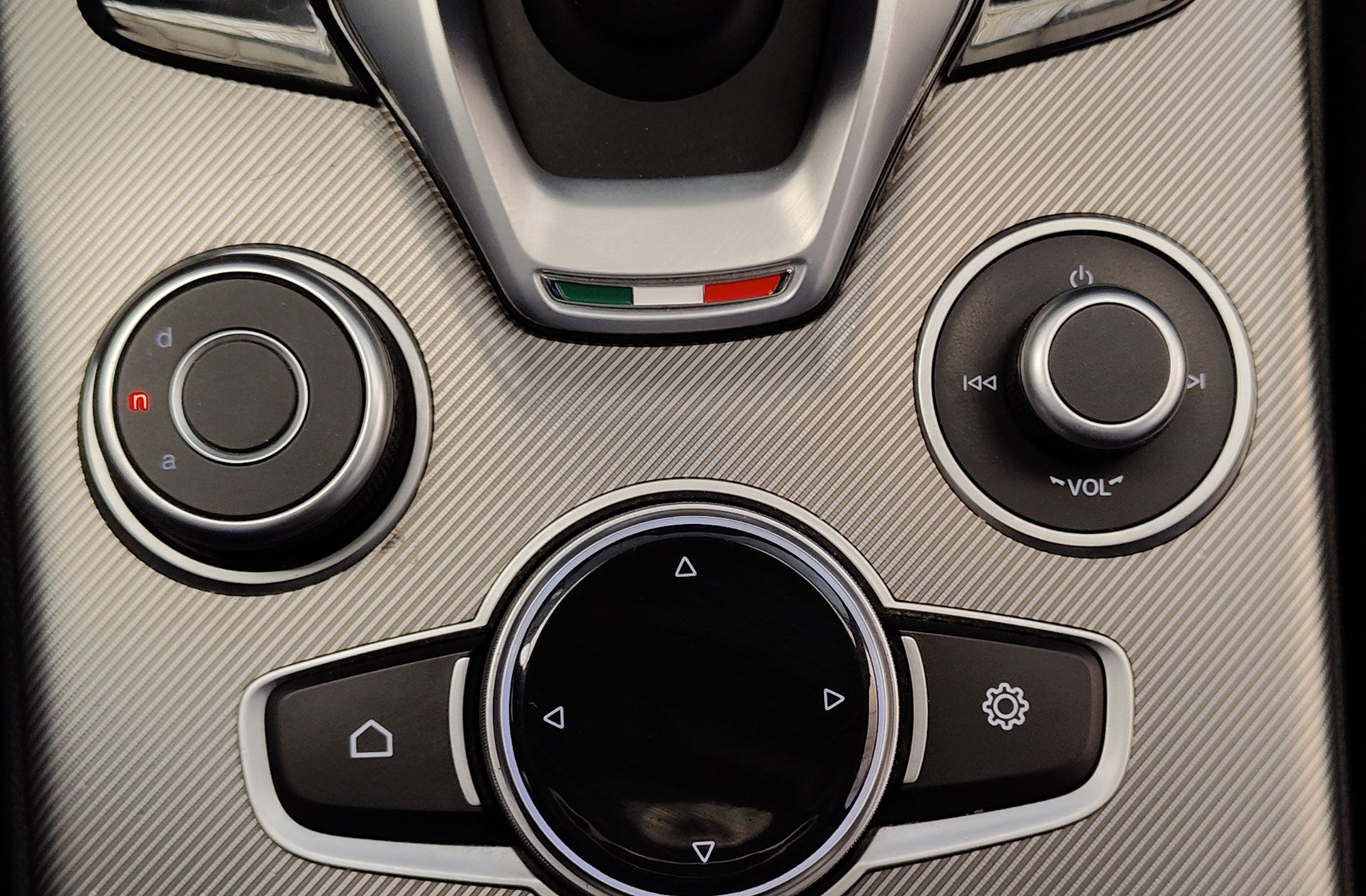 Alfa Romeo Stelvio 2.2 Diésel Veloce Q4 - foto 9