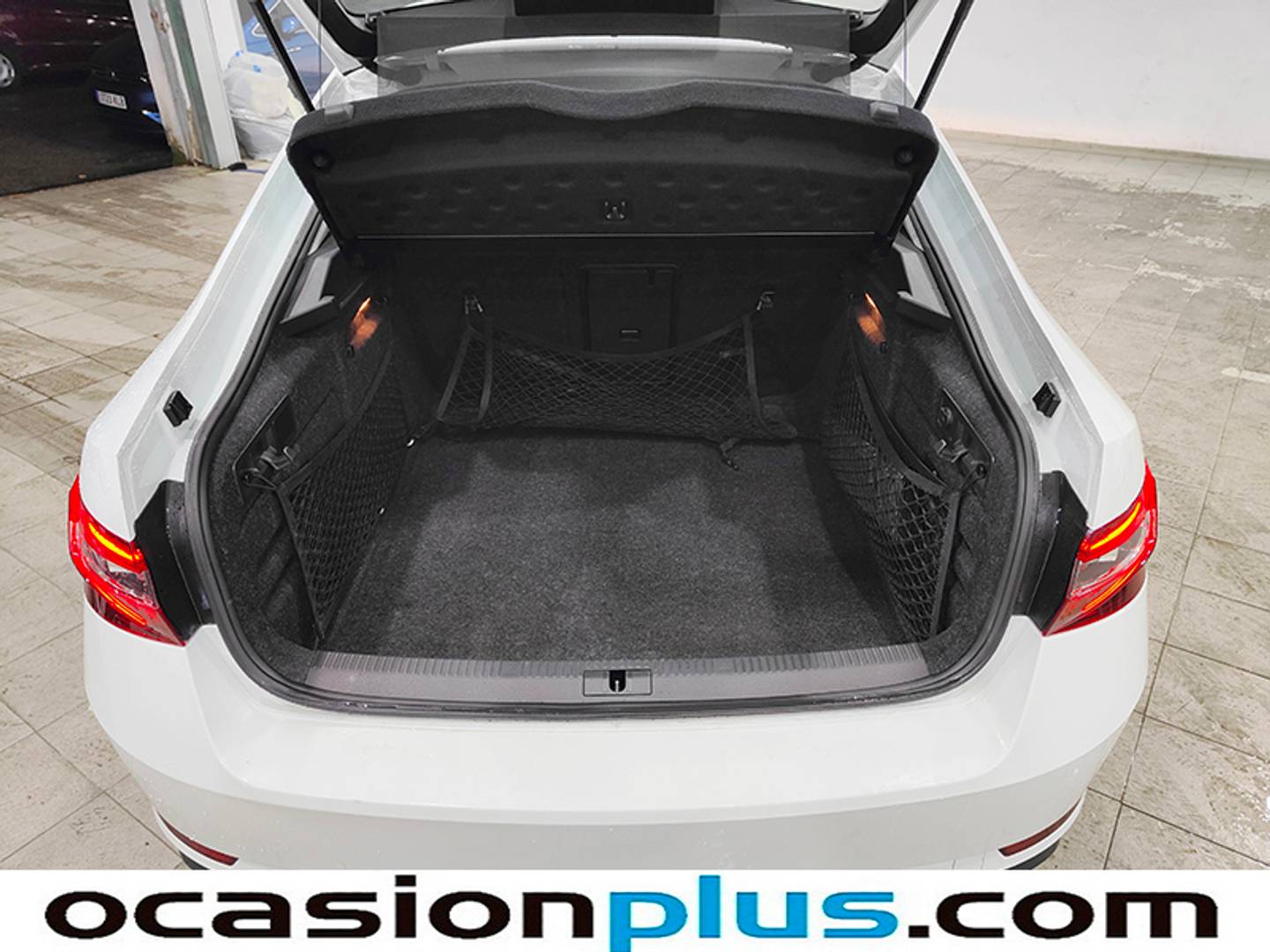 Foto Skoda Superb Skoda Superb 1.4 TSI Style DSG (150 CV)