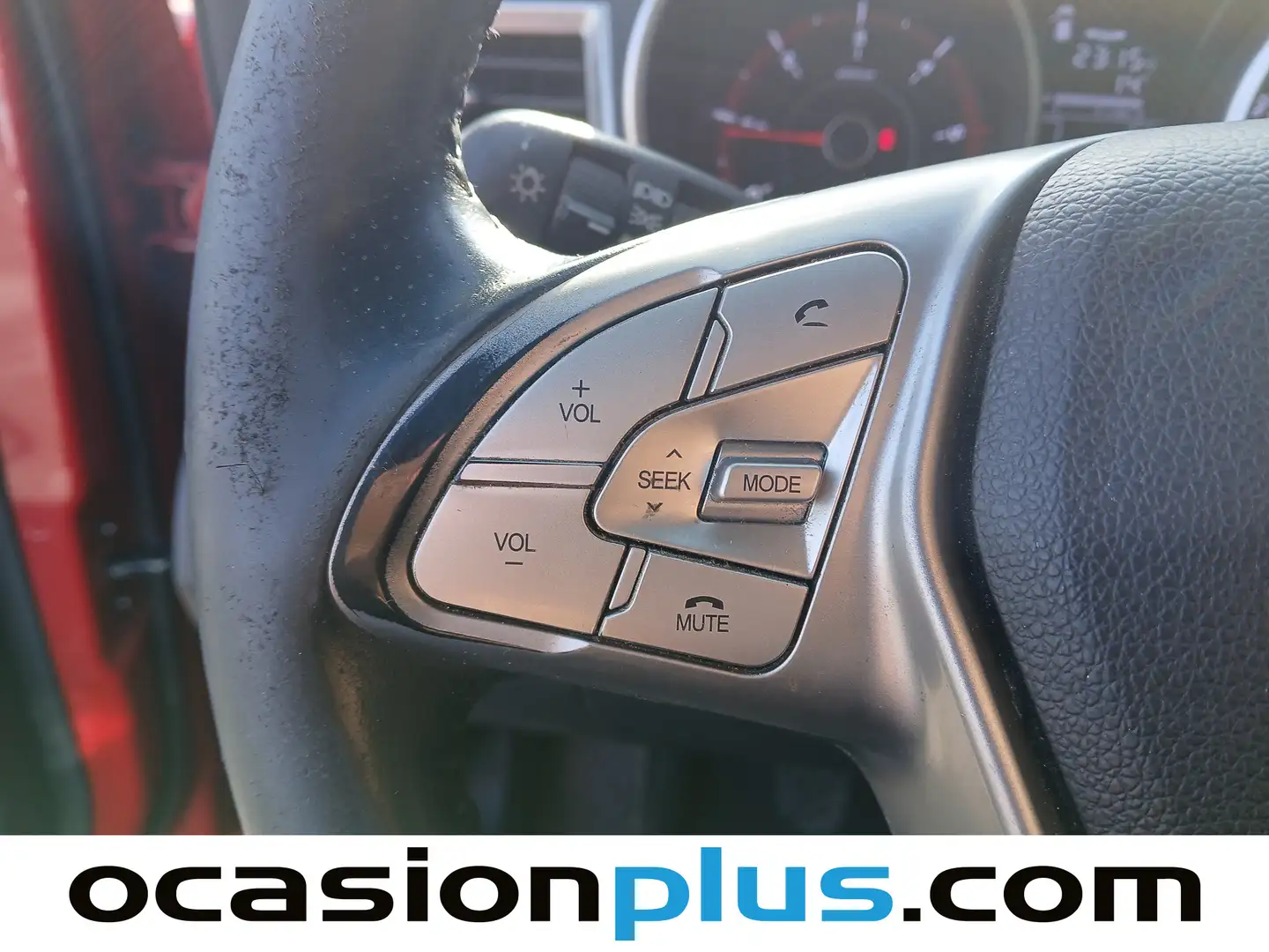 Foto SsangYong Tivoli Ssangyong Tivoli D16T Limited 4x2 (115 CV)