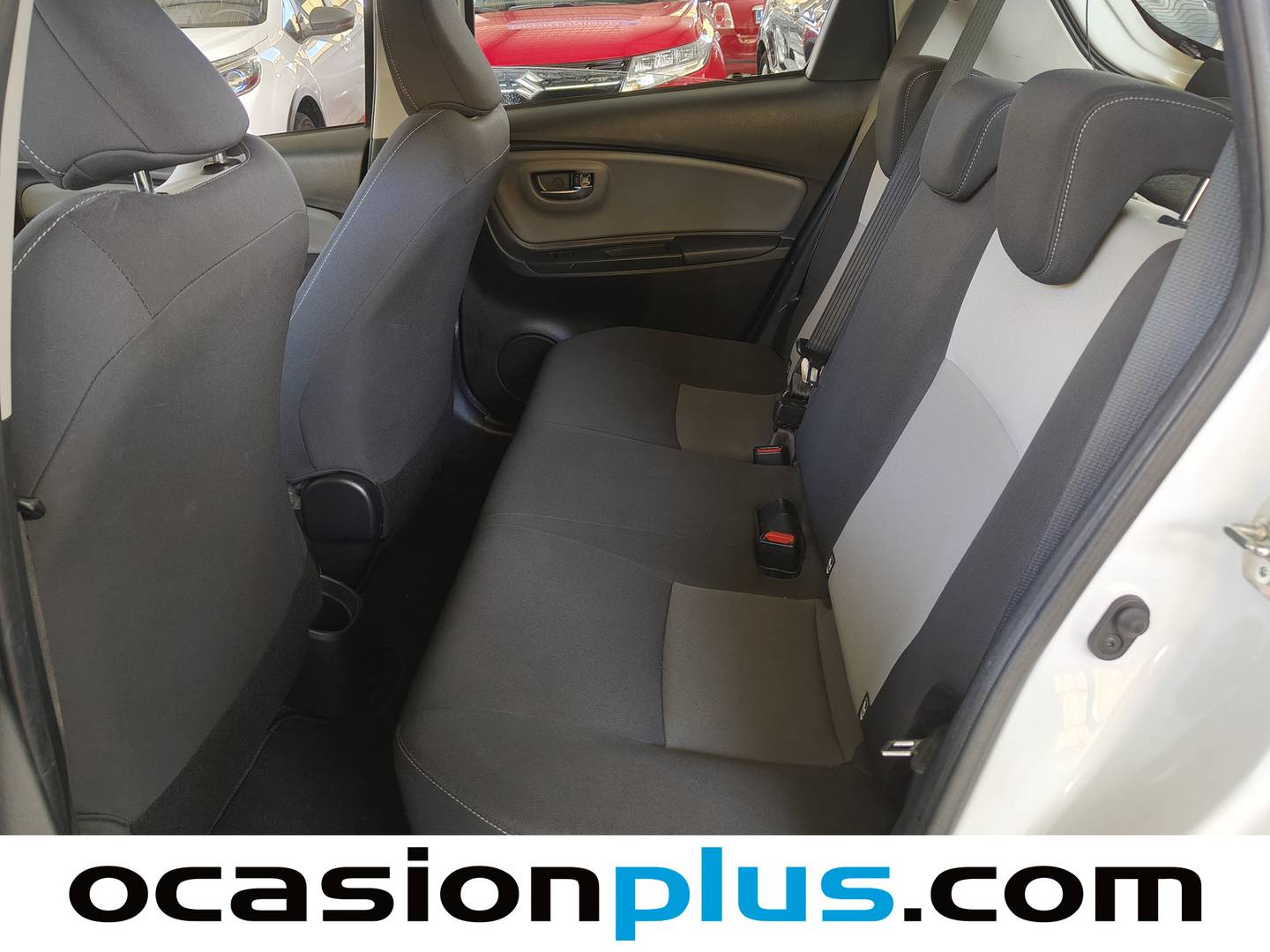 Foto asientos traseros Toyota Yaris Toyota Yaris 1.5 Active (111 CV)