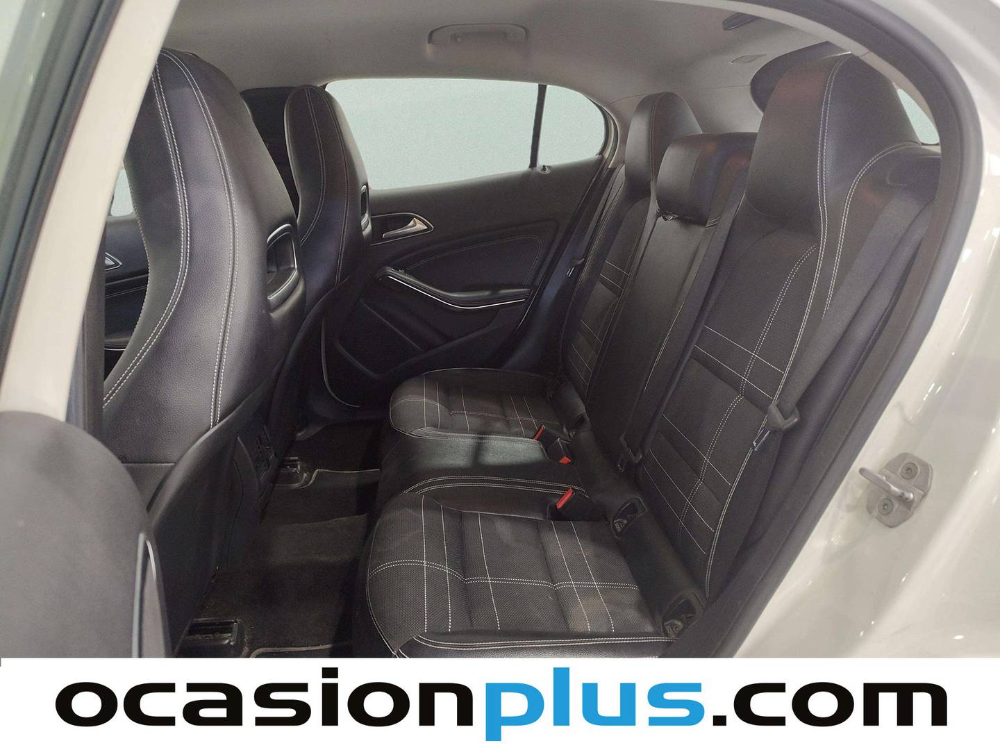 Foto asientos traseros Mercedes GLA Mercedes GLA GLA 200 CDI Urban (136 CV)