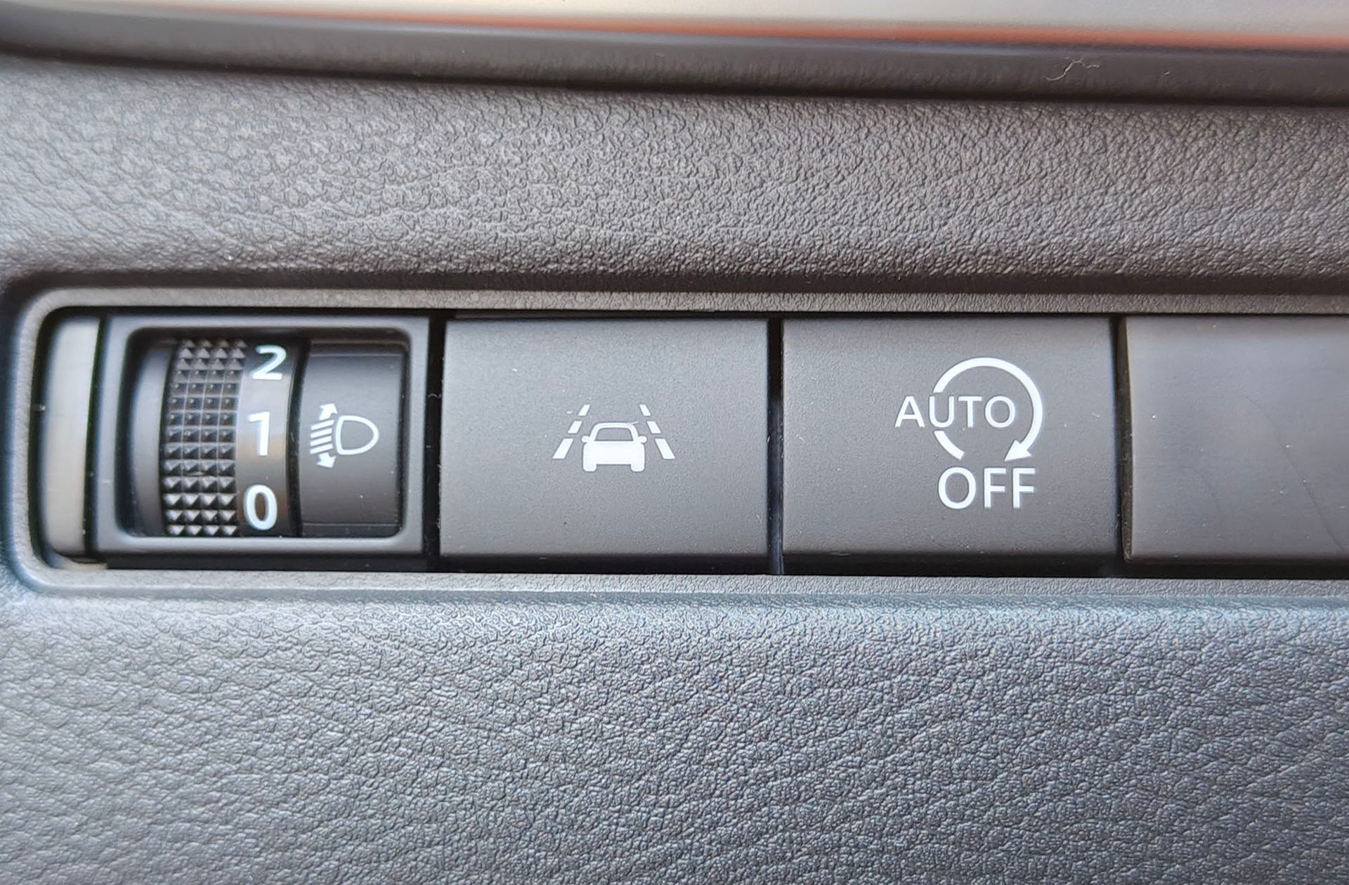 Nissan Qashqai DIG-T 140 mHEV Acenta 4x2 - foto 11