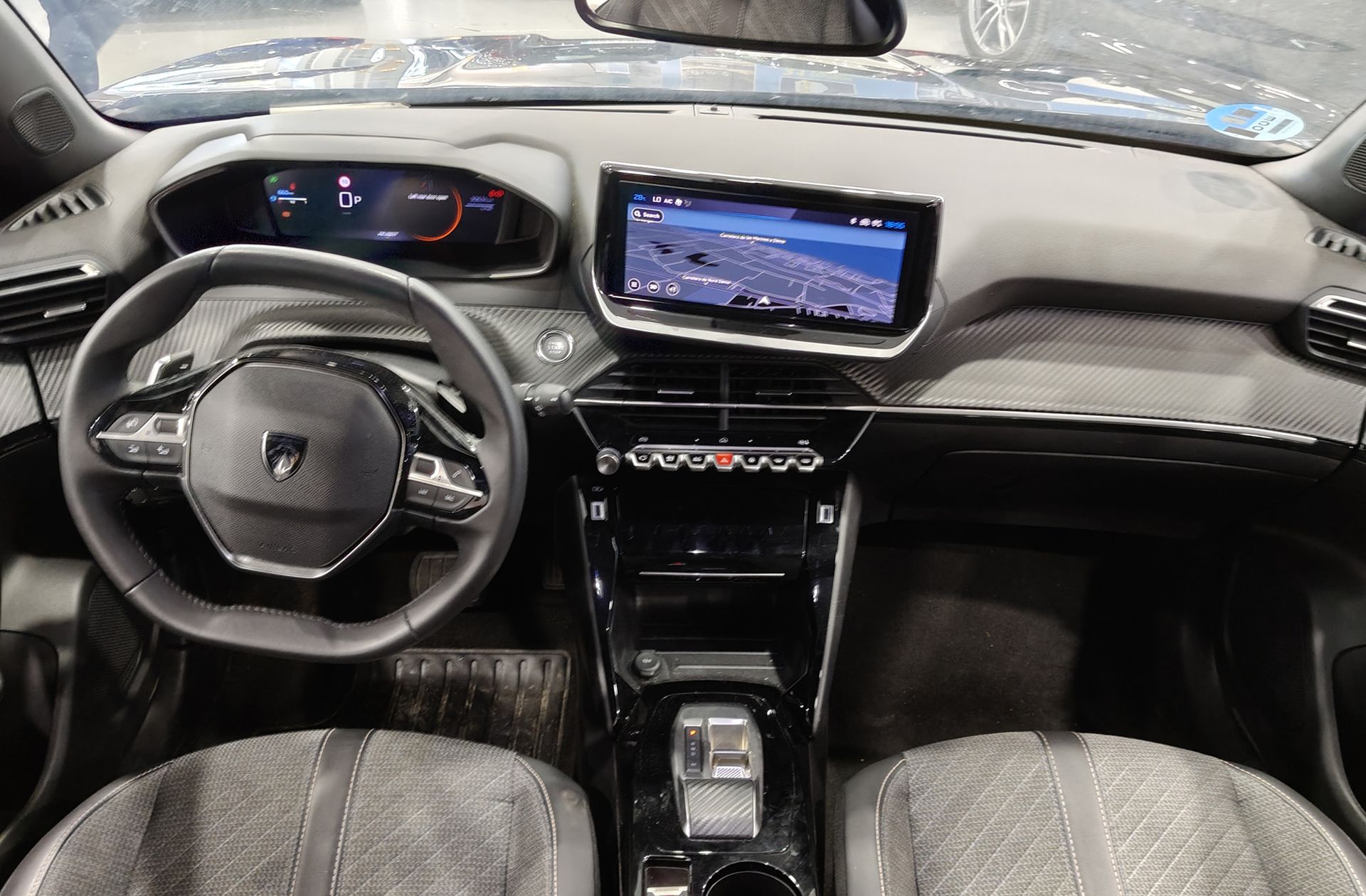 Peugeot 2008 Allure Hybrid eDCS6 - foto 6