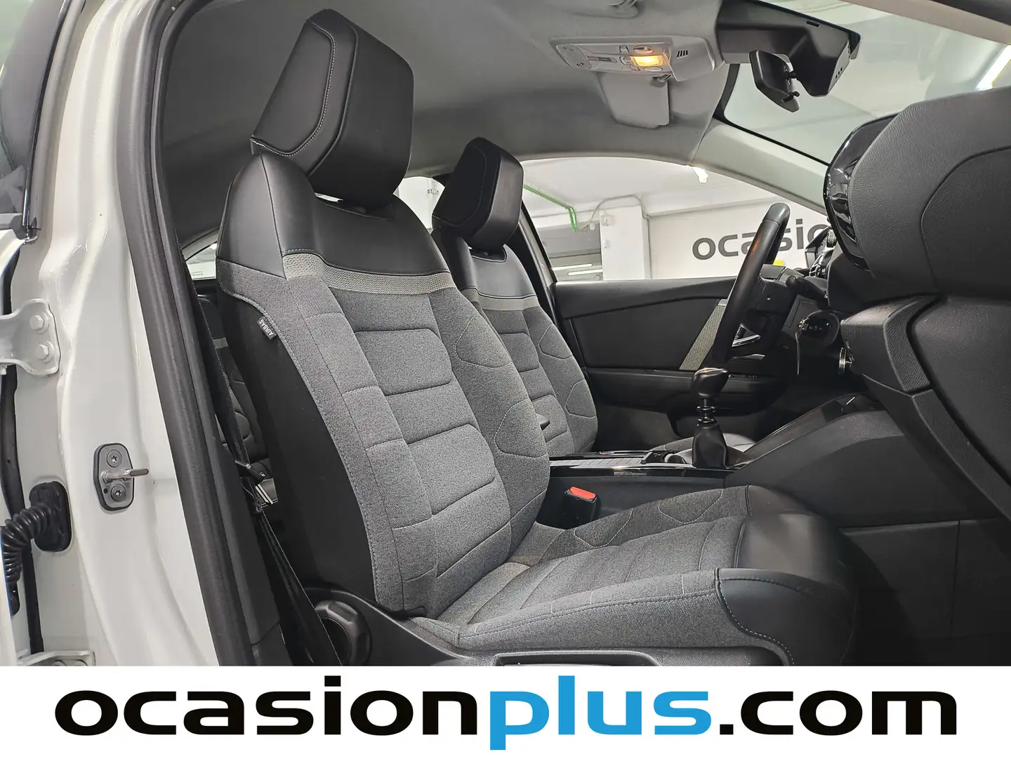 Foto Citroën C4 Citroen C4 PureTech 130 S&S 6v Feel Pack (130 CV)