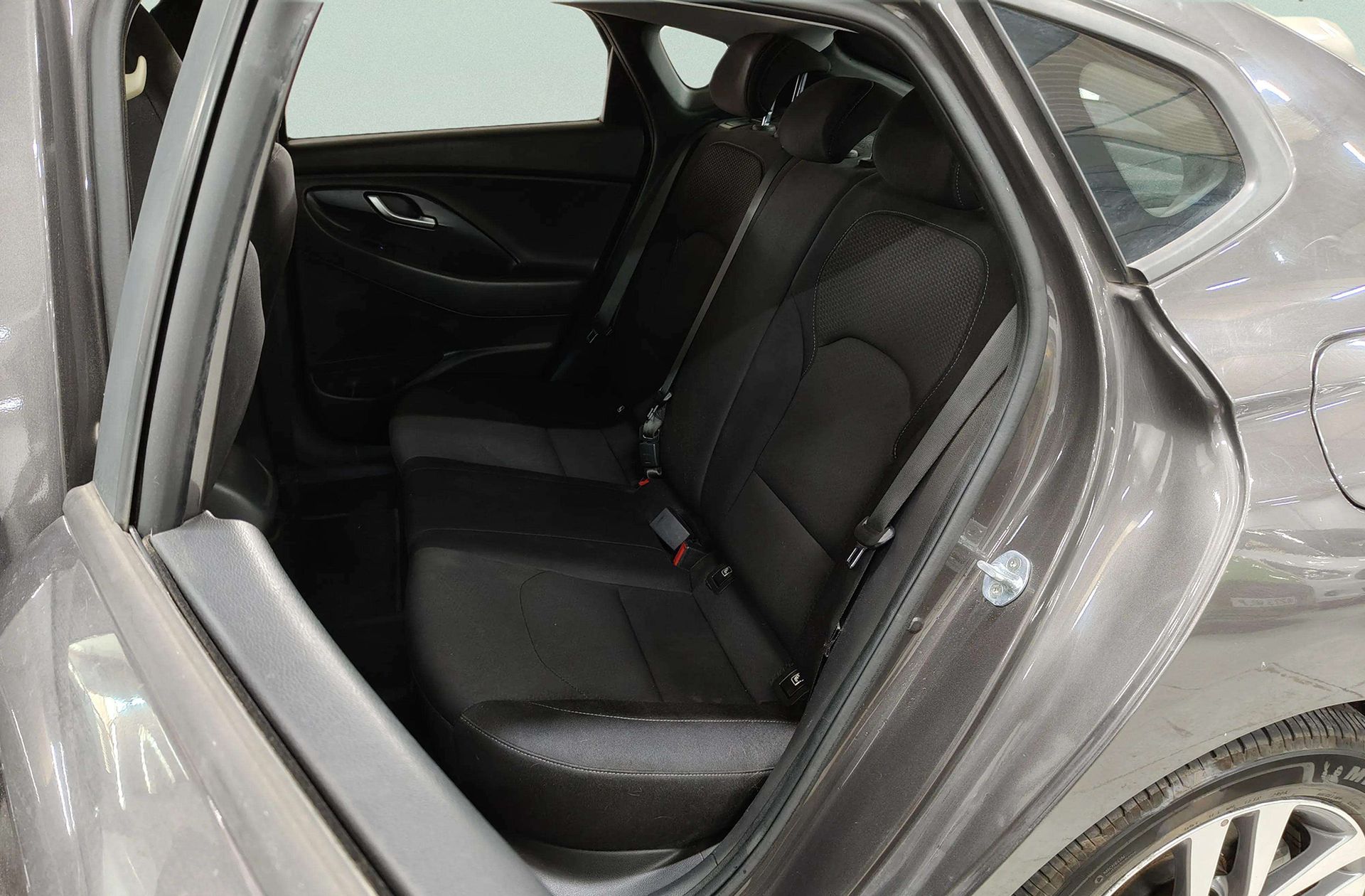 Hyundai i30 1.0 T-GDi Link Fastback - foto 12
