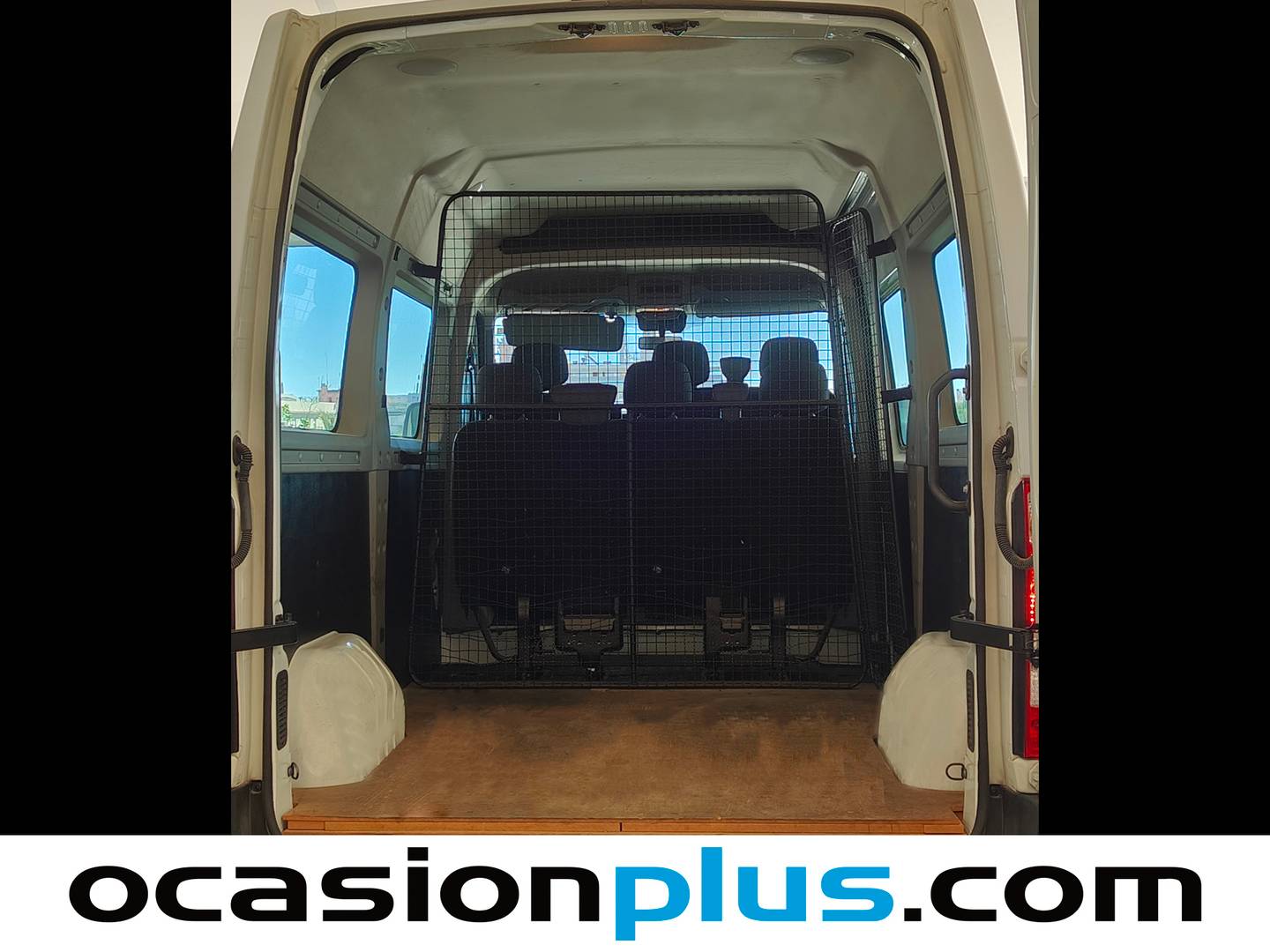 Foto asientos traseros Renault Master Renault Master Combi 6 L2H2 3300 dCi (135 CV)