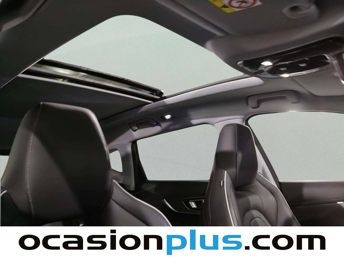 Extras y acabados del EBRO S700 EBRO S700 1.6 TGDI Luxury 7 DCT (147 CV)