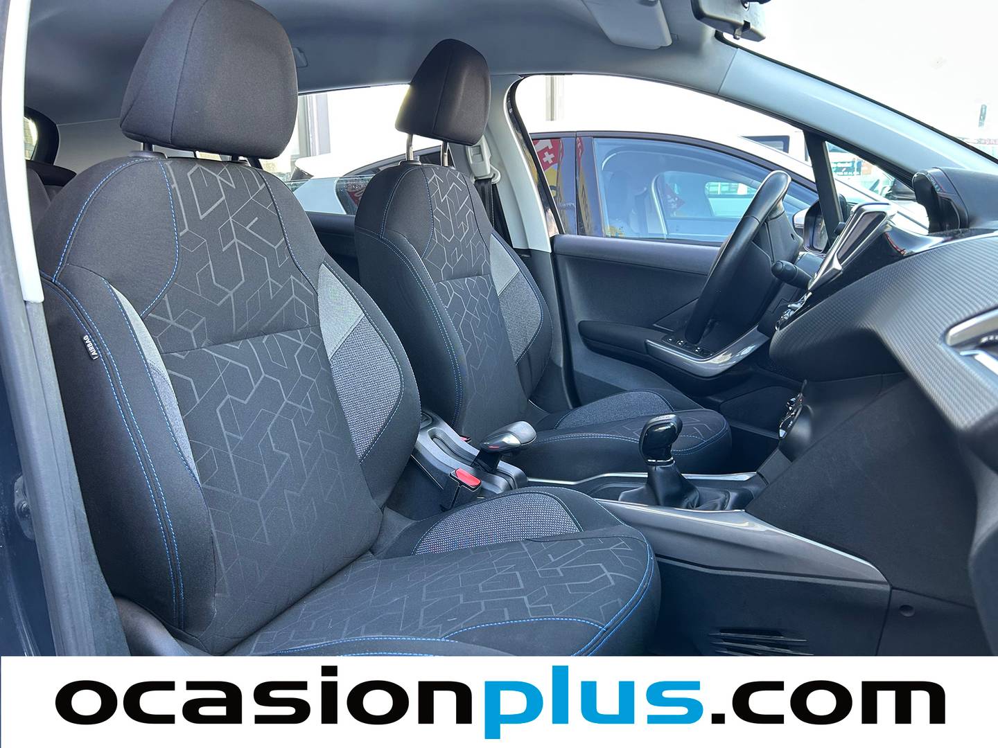 Foto Peugeot 2008 Peugeot 2008 PureTech 82 Style (82 CV)