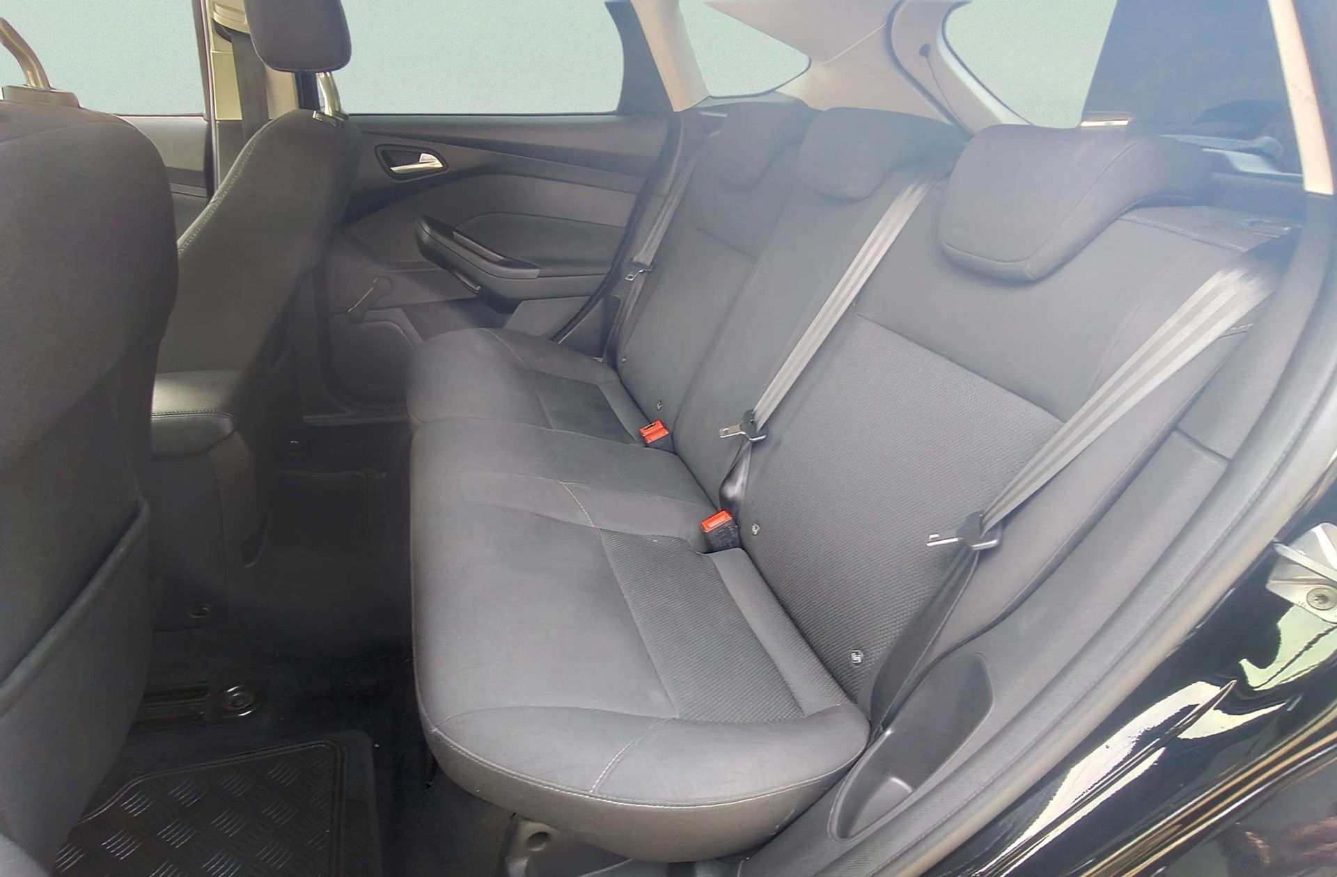 Ford Focus 1.5 TDCi Trend+ - foto 9
