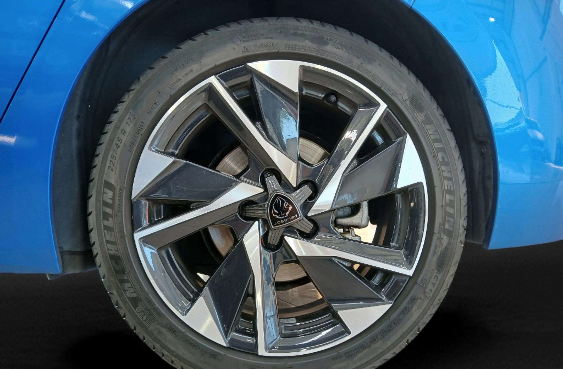 Peugeot 308 Allure Pack BlueHDi 130 EAT8 - foto 35