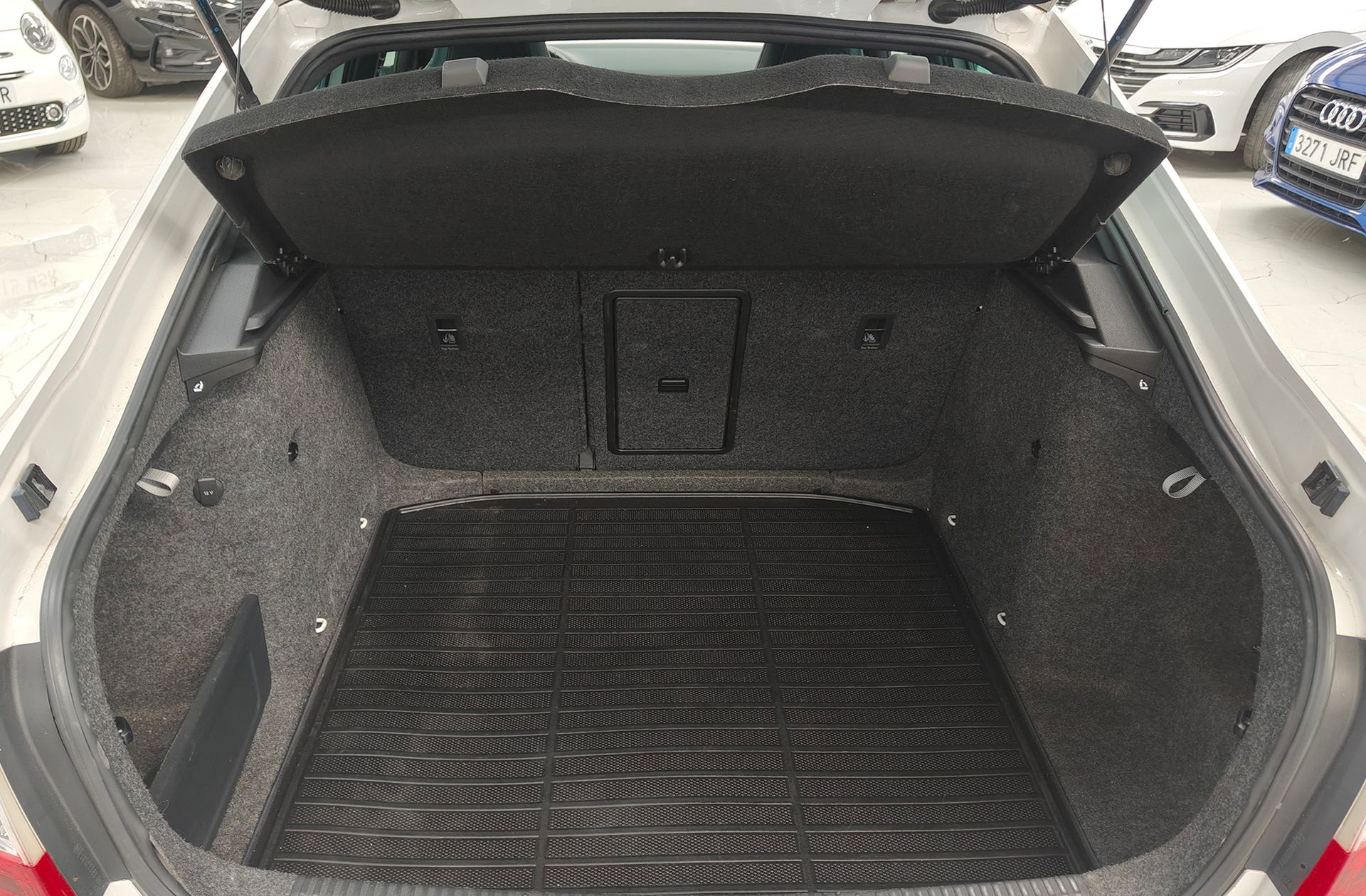 Škoda Octavia 2.0 TDI RS - foto 18