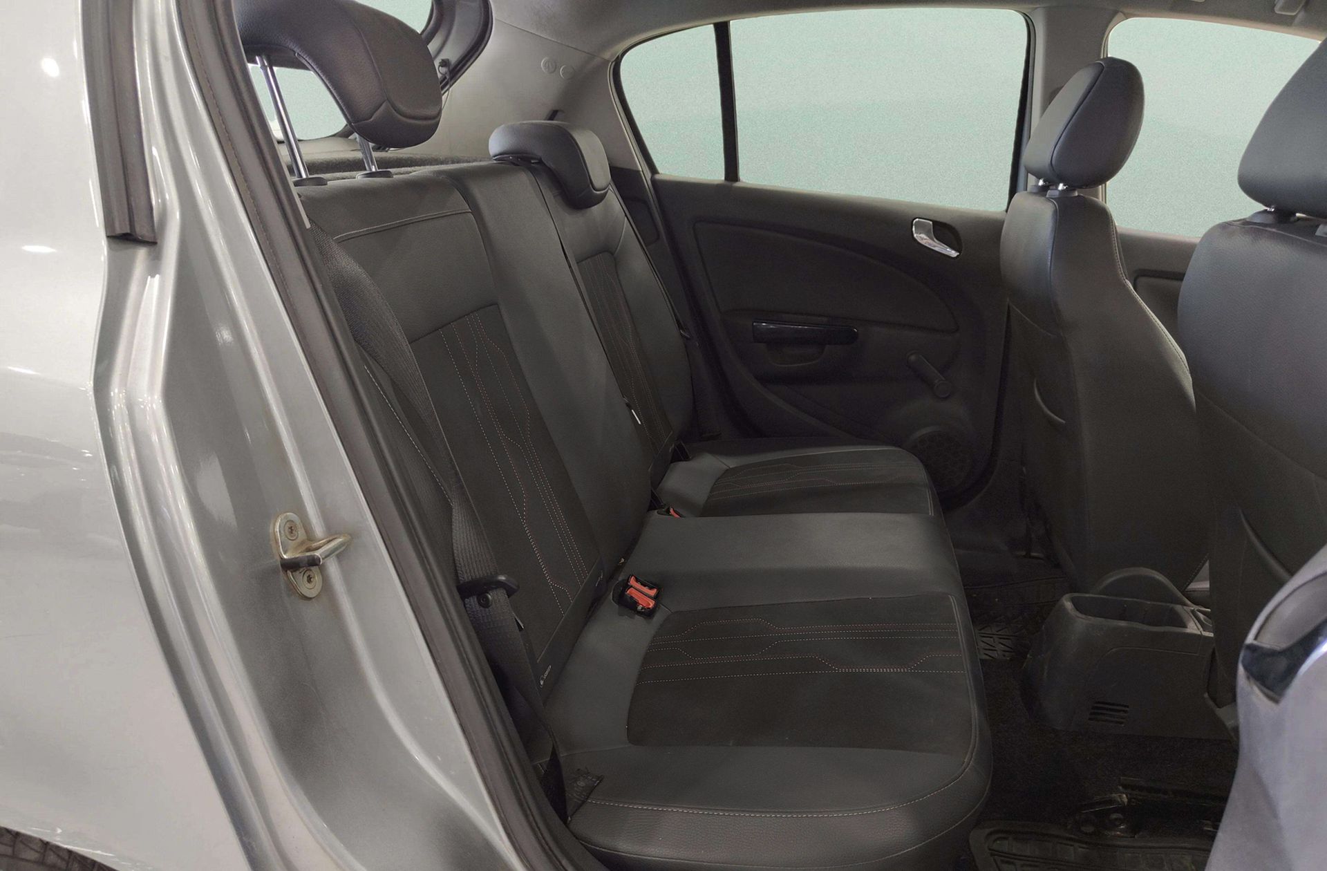 Opel Corsa 1.3 ecoFLEX Selective - foto 15