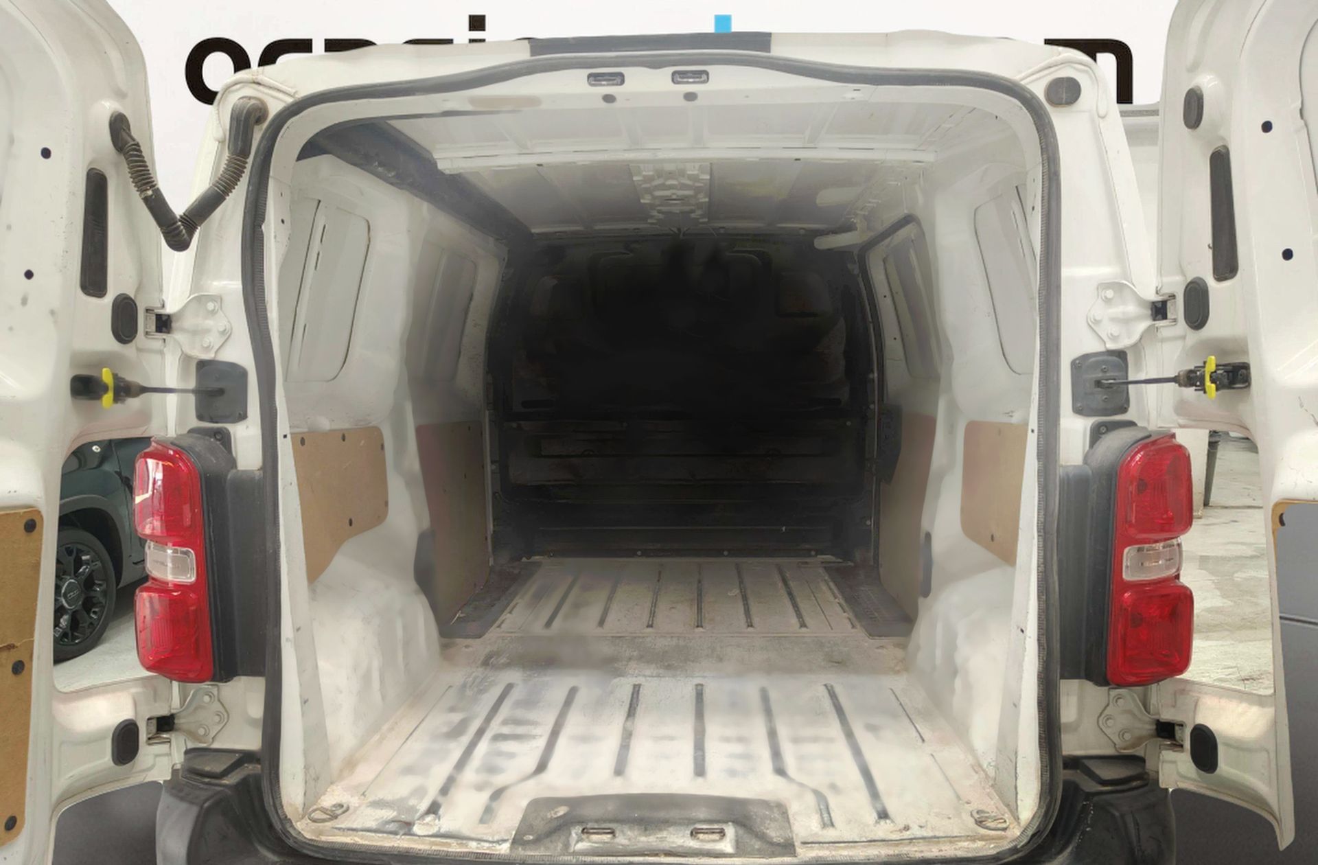 Peugeot Expert Furgon BlueHDi 120 Pro Standard - foto 14