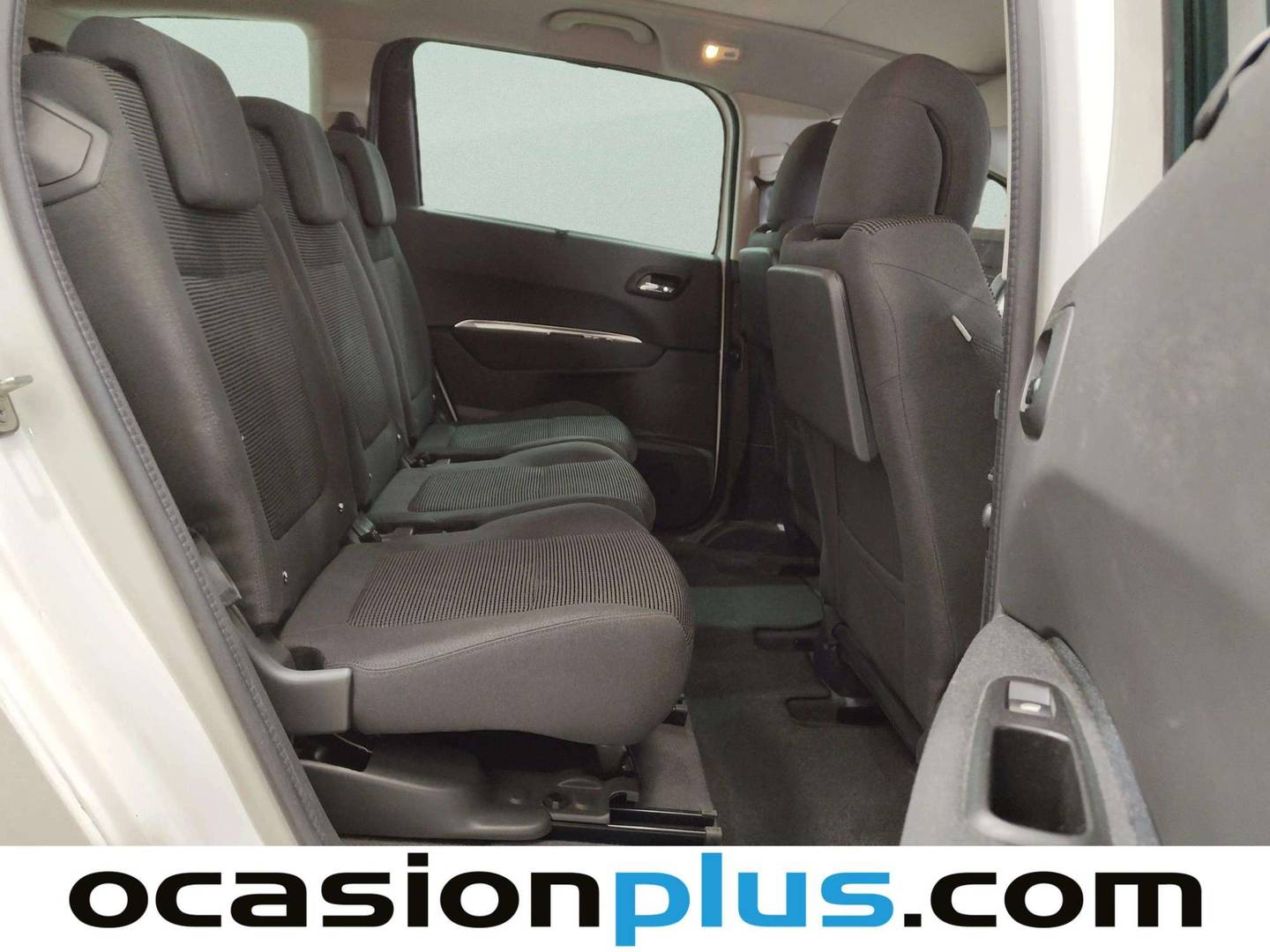 Peugeot 5008 Peugeot 5008 Allure 1.2 PureTech S&S (130 CV) 7 Plazas gasolina