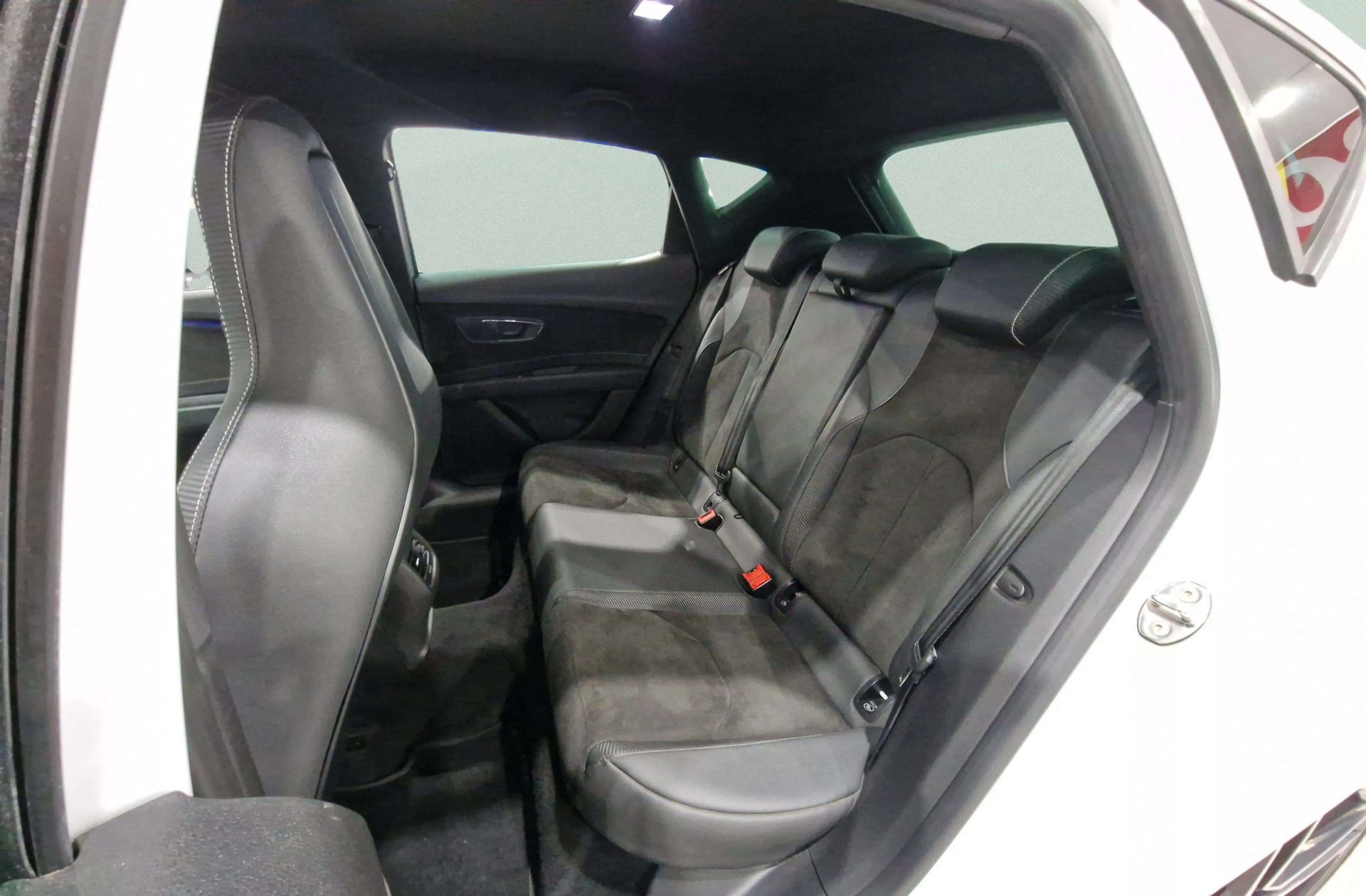SEAT León 2.0 TSI Cupra DSG - foto 13
