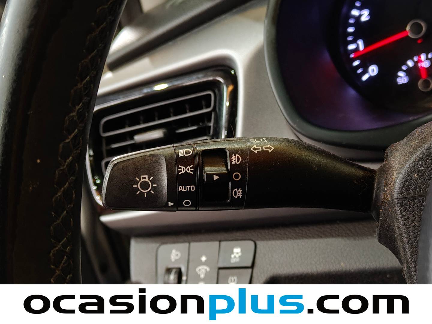 Acabados KIA Rio KIA Rio 1.2 CVVT Drive (84 CV)
