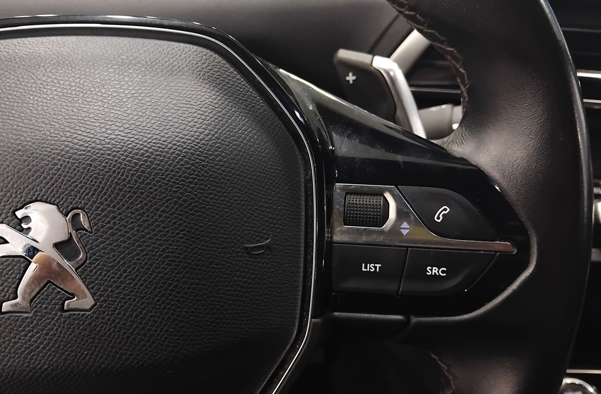 Peugeot 5008 PureTech 130 Allure Pack EAT8 7 plazas - foto 30