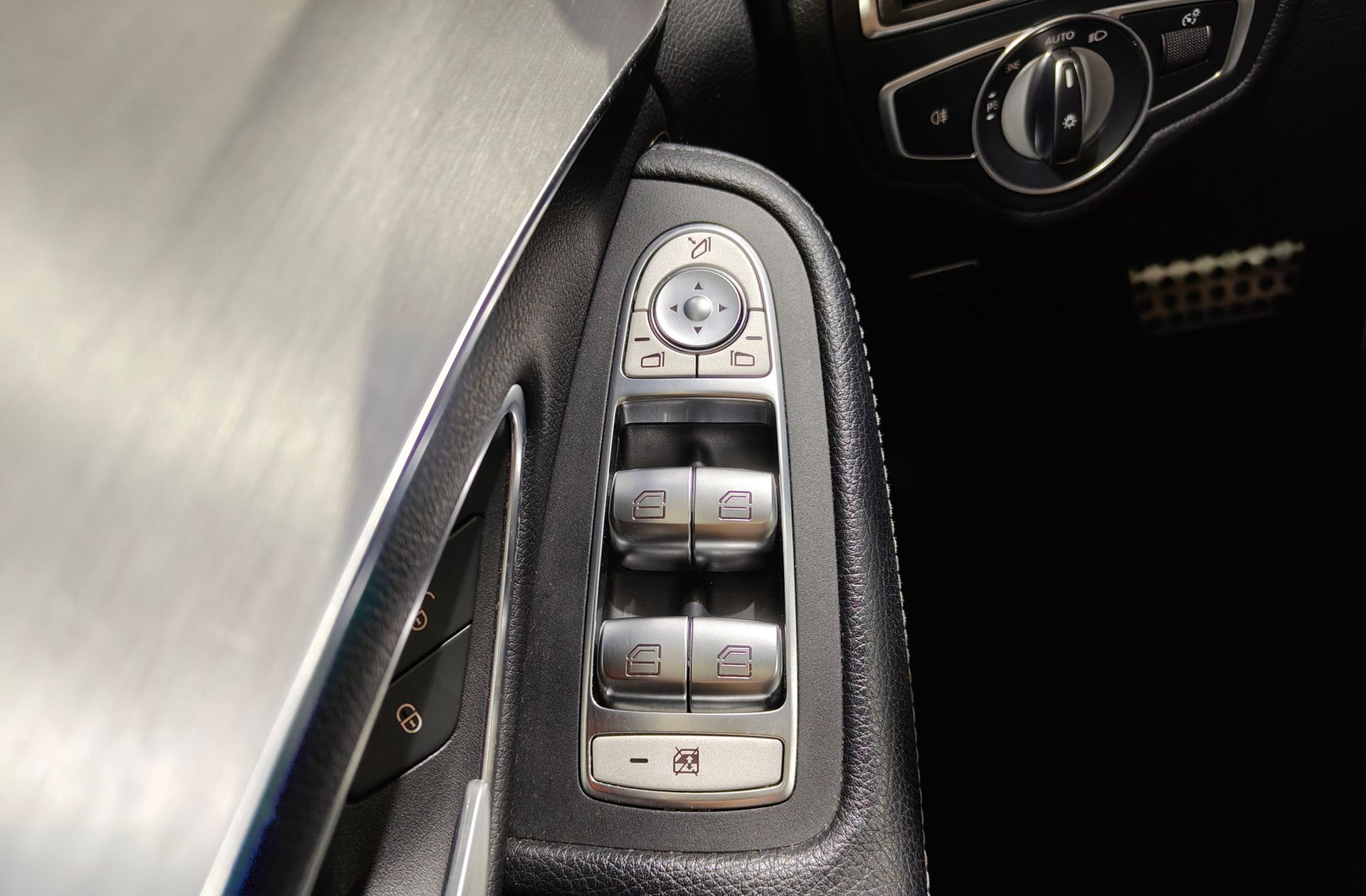 Mercedes-Benz Clase C 220 d Pack AMG - foto 41