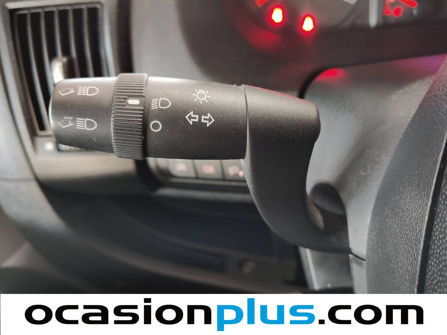 Equipamiento del Opel Movano Opel Movano Furgon 2.2 BlueHDi Base L3H2 3.5T (140 CV)