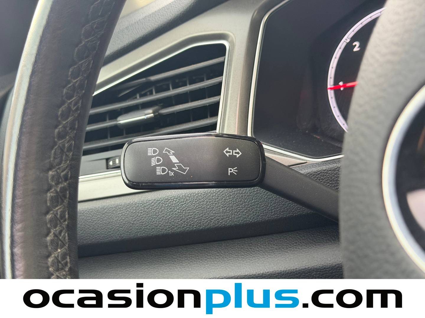 Foto Volkswagen T-Roc Volkswagen T-Roc Advance 2.0 TDI (150 CV)