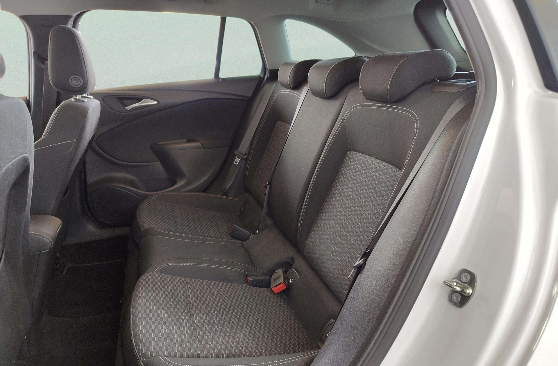 Opel Astra Sports Tourer 1.6 CDTI Dynamic - foto 13