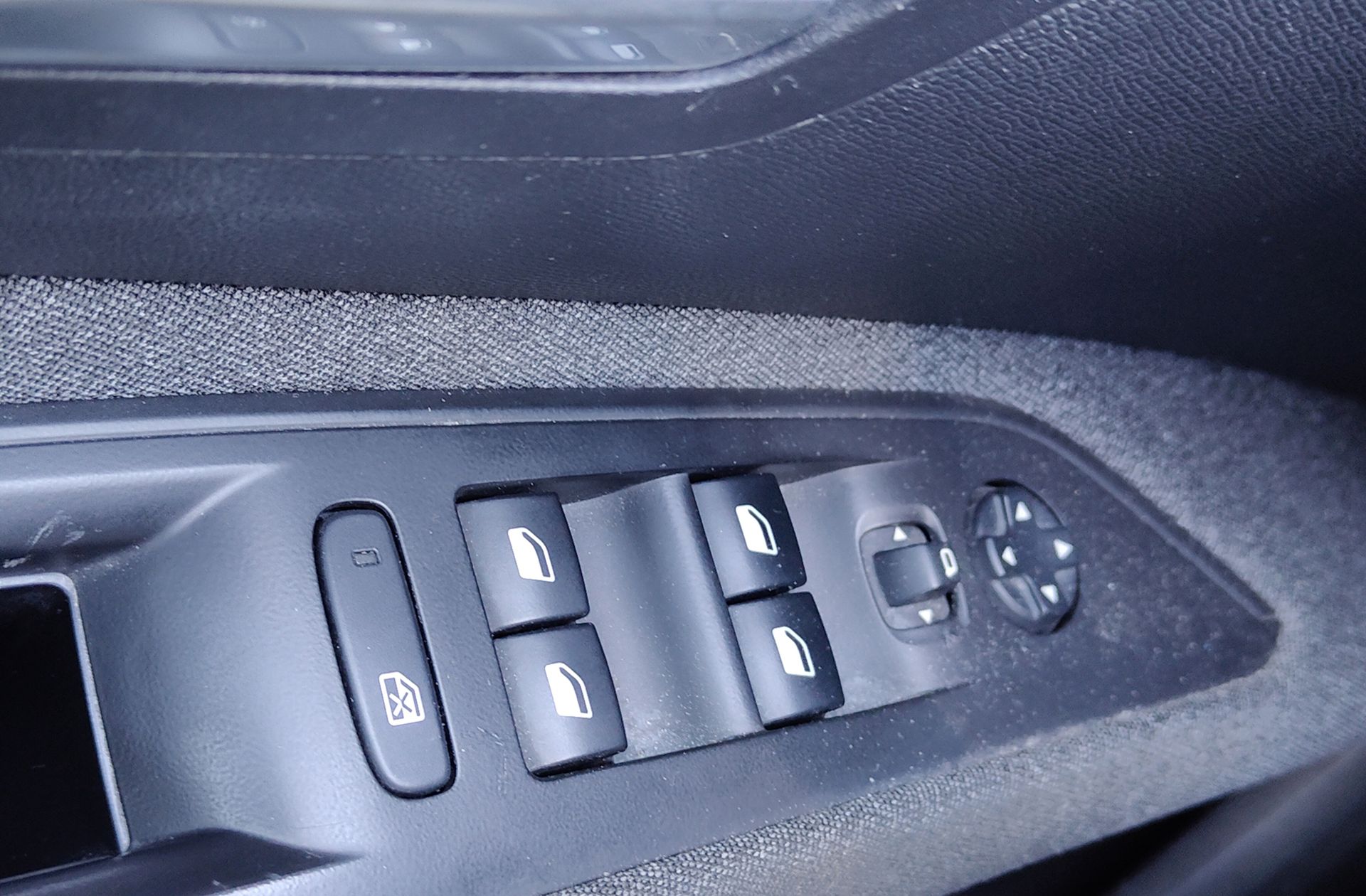 Peugeot 3008 PureTech 130 Active - foto 33