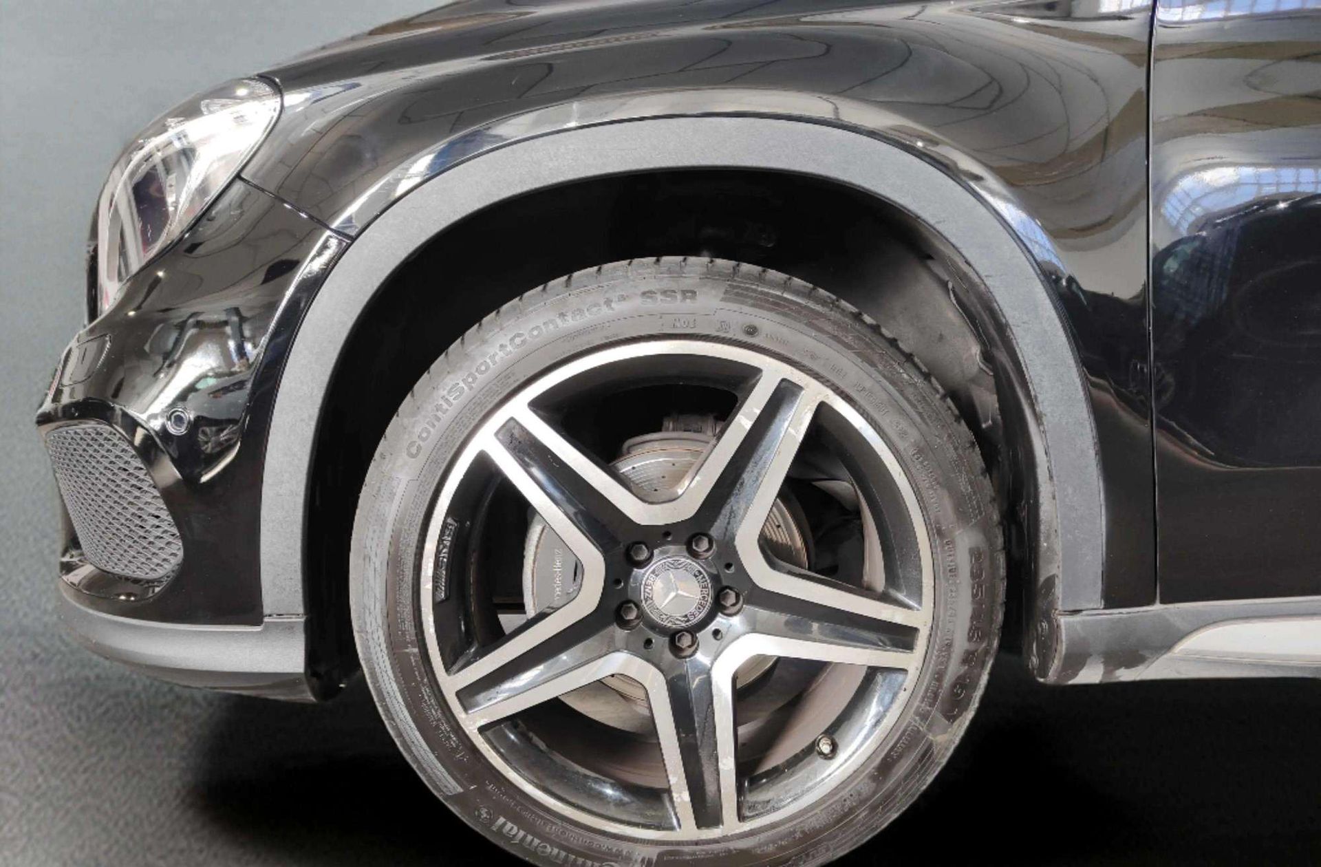 Mercedes-Benz GLA 200 d AMG Line - foto 37