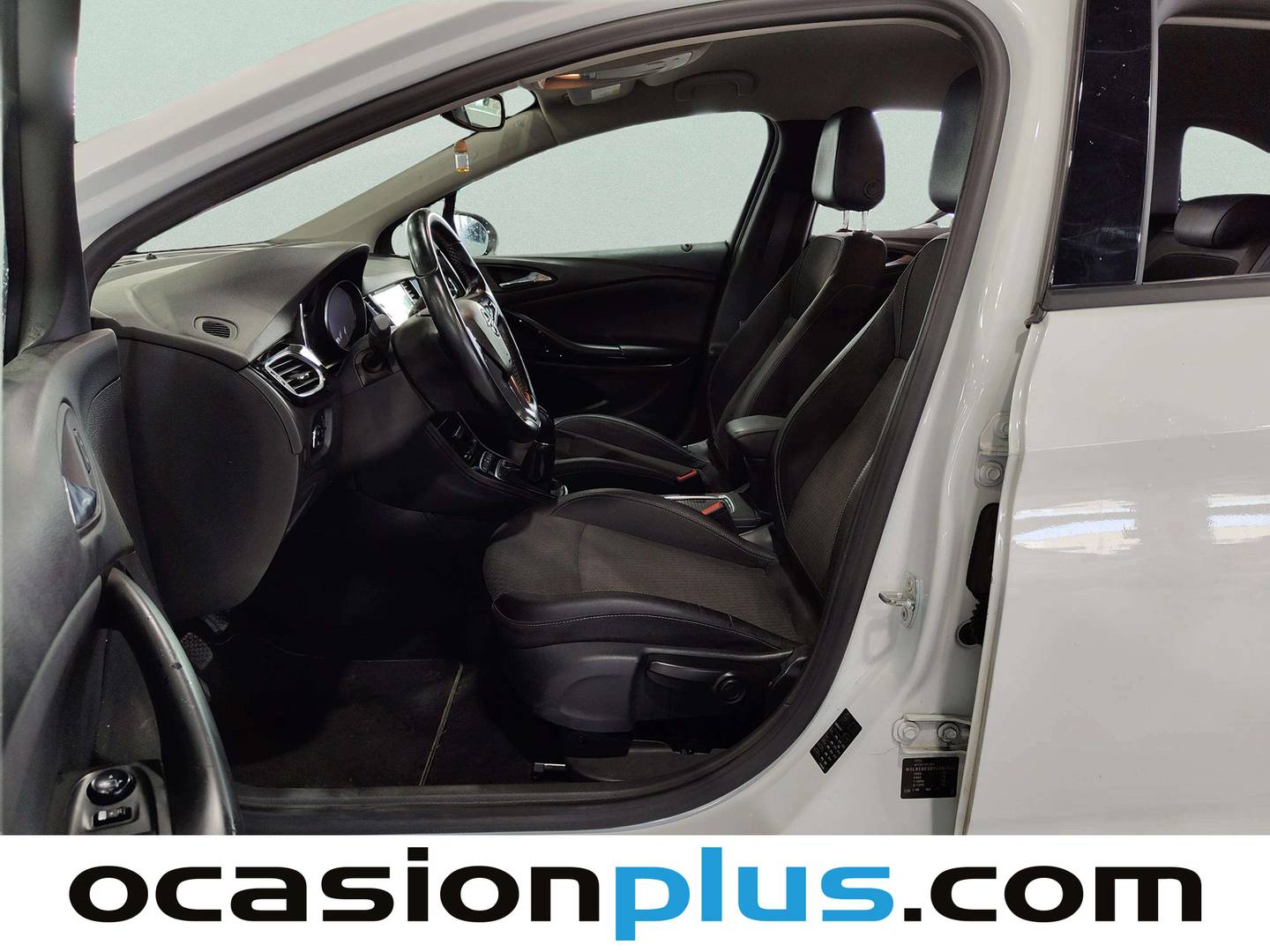 Foto asientos delanteros Opel Astra Opel Astra 1.6 CDTI S&S Excellence (136 CV)