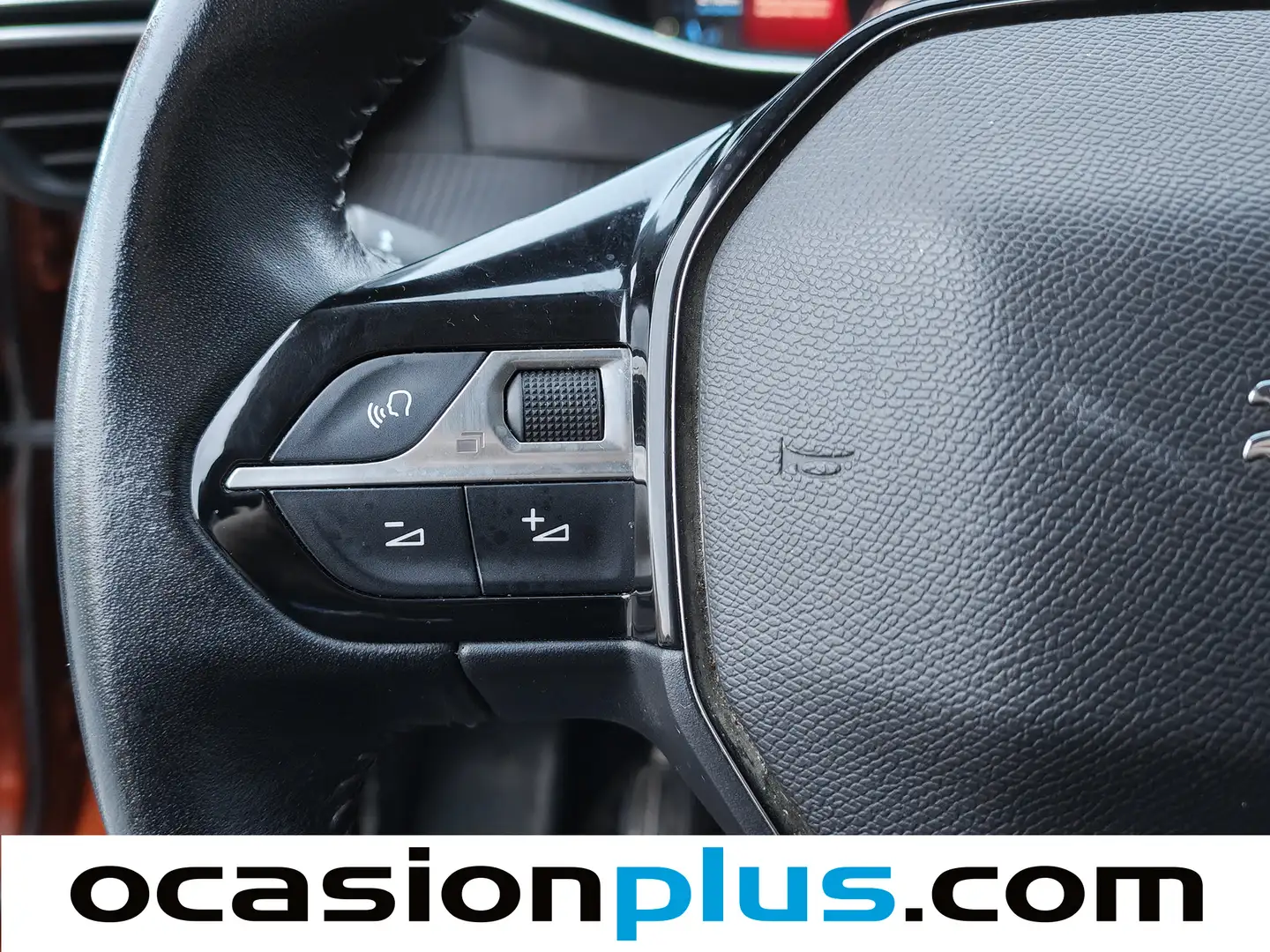 Foto Peugeot 2008 Peugeot 2008 BlueHDi 100 S&S Allure (100 CV)