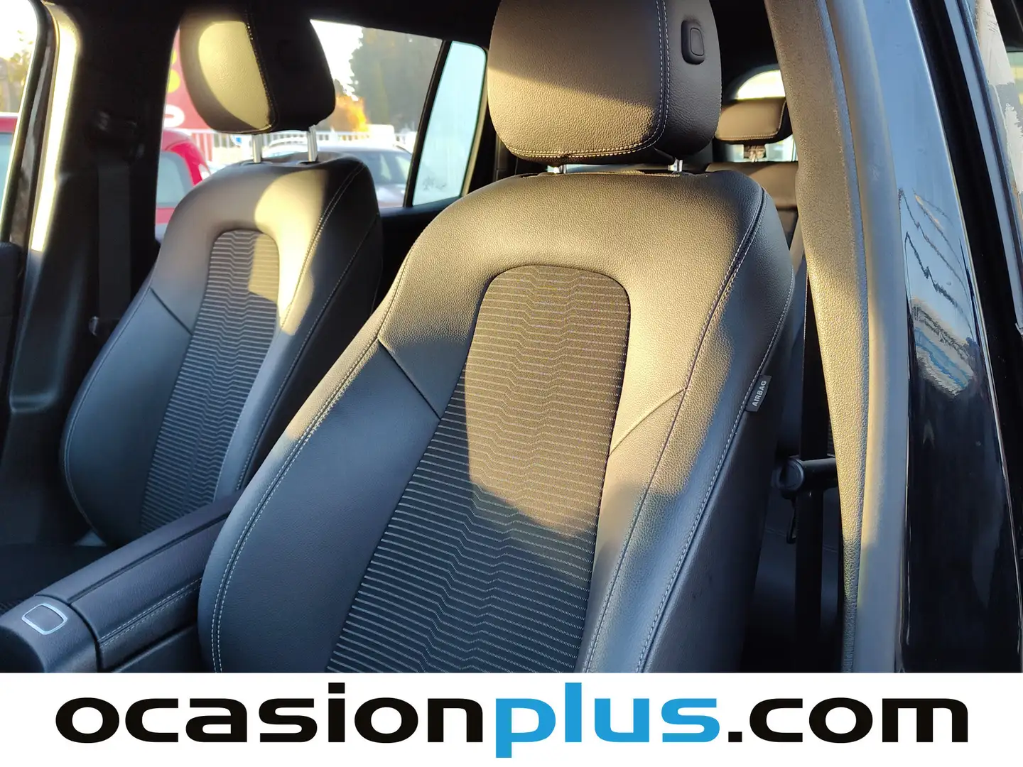 Foto Mercedes GLB Mercedes-Benz GLB 220 D 4Matic (190 CV)