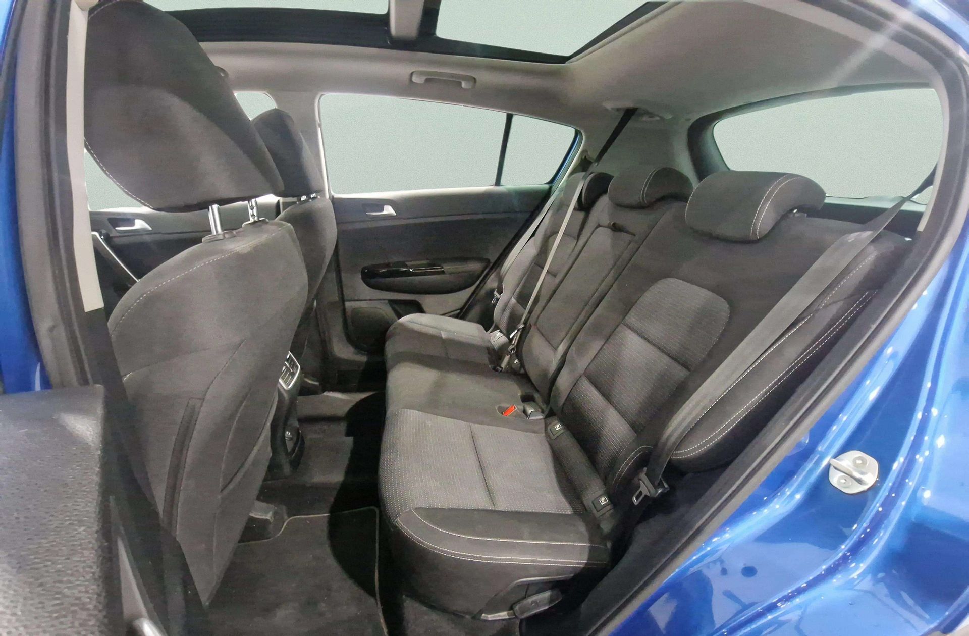 Kia Sportage 1.6 GDI Black Edition 4x2 - foto 13
