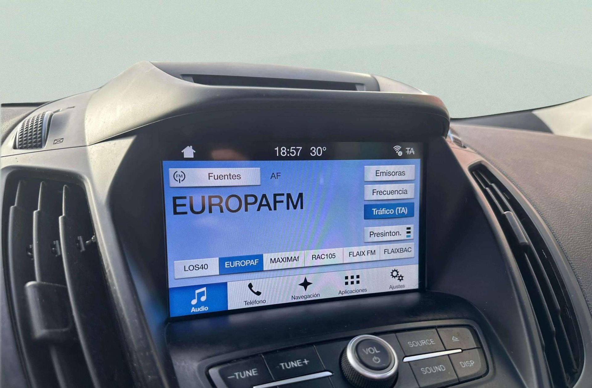 Ford Kuga 1.5 EcoBoost Titanium 4x2 - foto 34