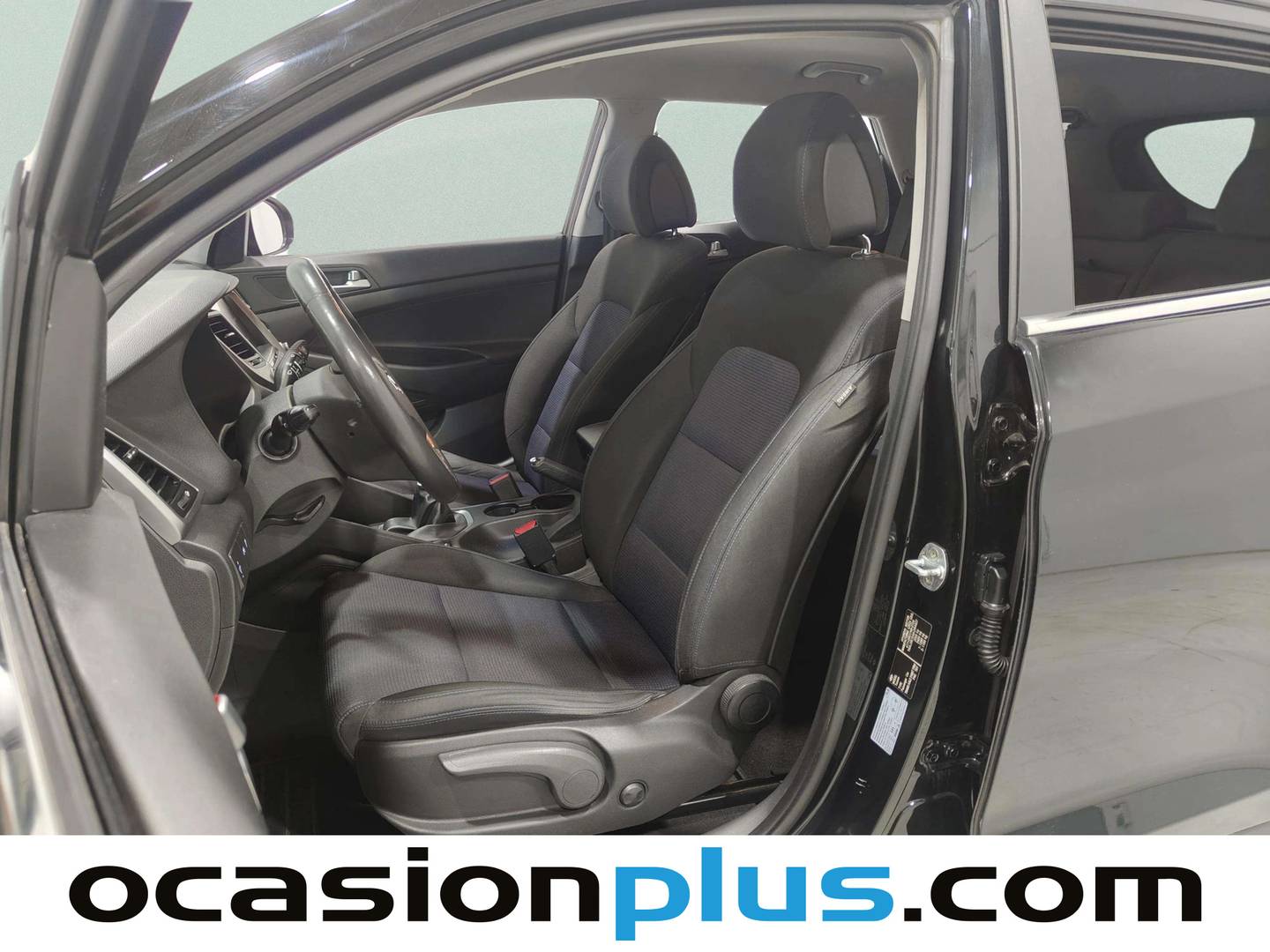 Foto asientos delanteros Hyundai Tucson Hyundai Tucson 1.7 CRDI BlueDrive Tecno 4x2 (115 CV)