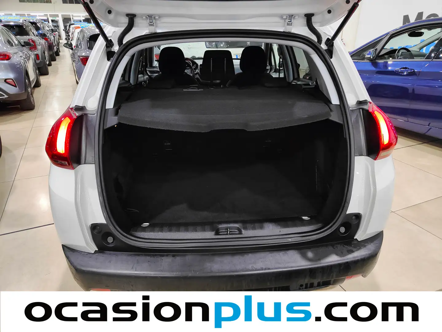 Foto Peugeot 2008 Peugeot 2008 PureTech 110 S&S Style (110 CV)