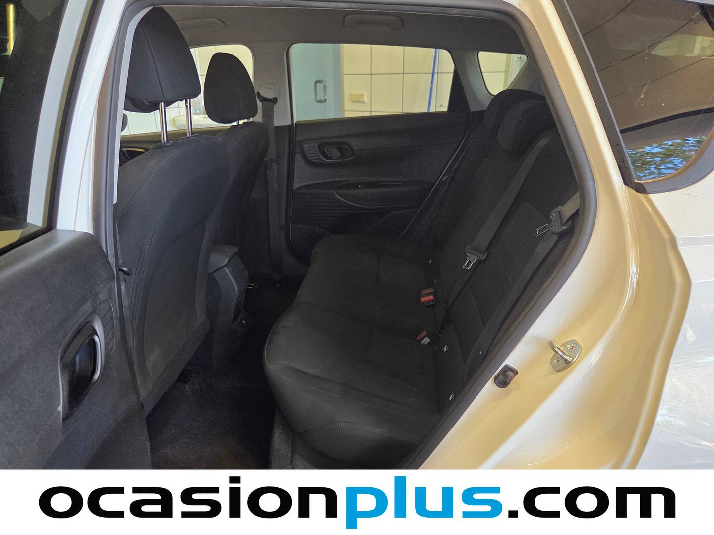 Foto asientos traseros Hyundai Bayon Hyundai Bayon 1.2 MPI Maxx (79 CV)