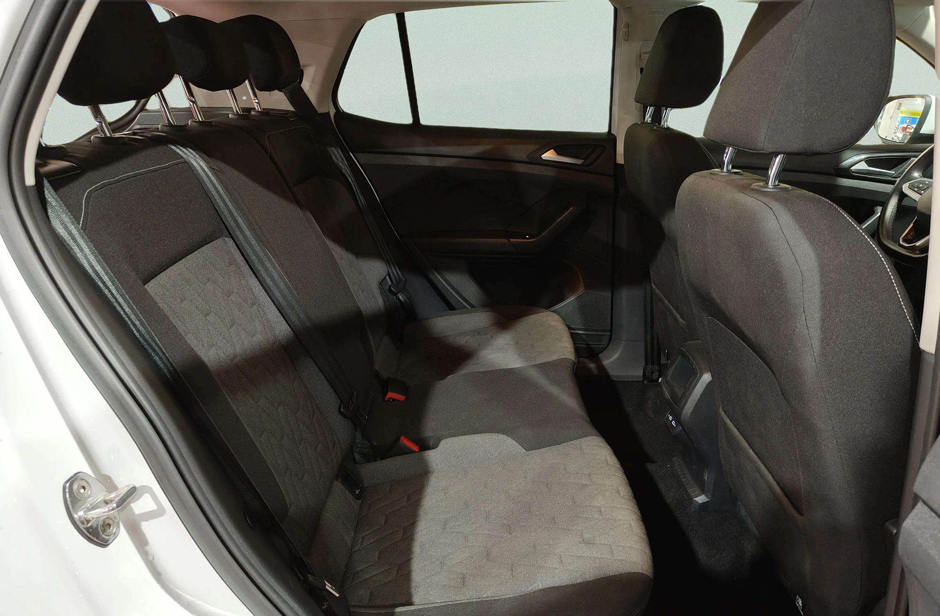 Volkswagen T-Cross ``más`` 1.0 TSI DSG - foto 17