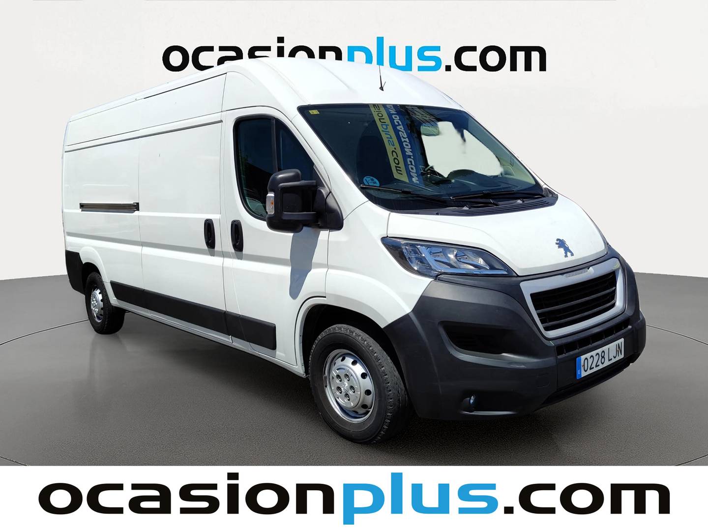 Foto delantera Peugeot Boxer Peugeot Boxer Furgon BlueHDi 140 S&S 335 L3H2 (140 CV) derecha