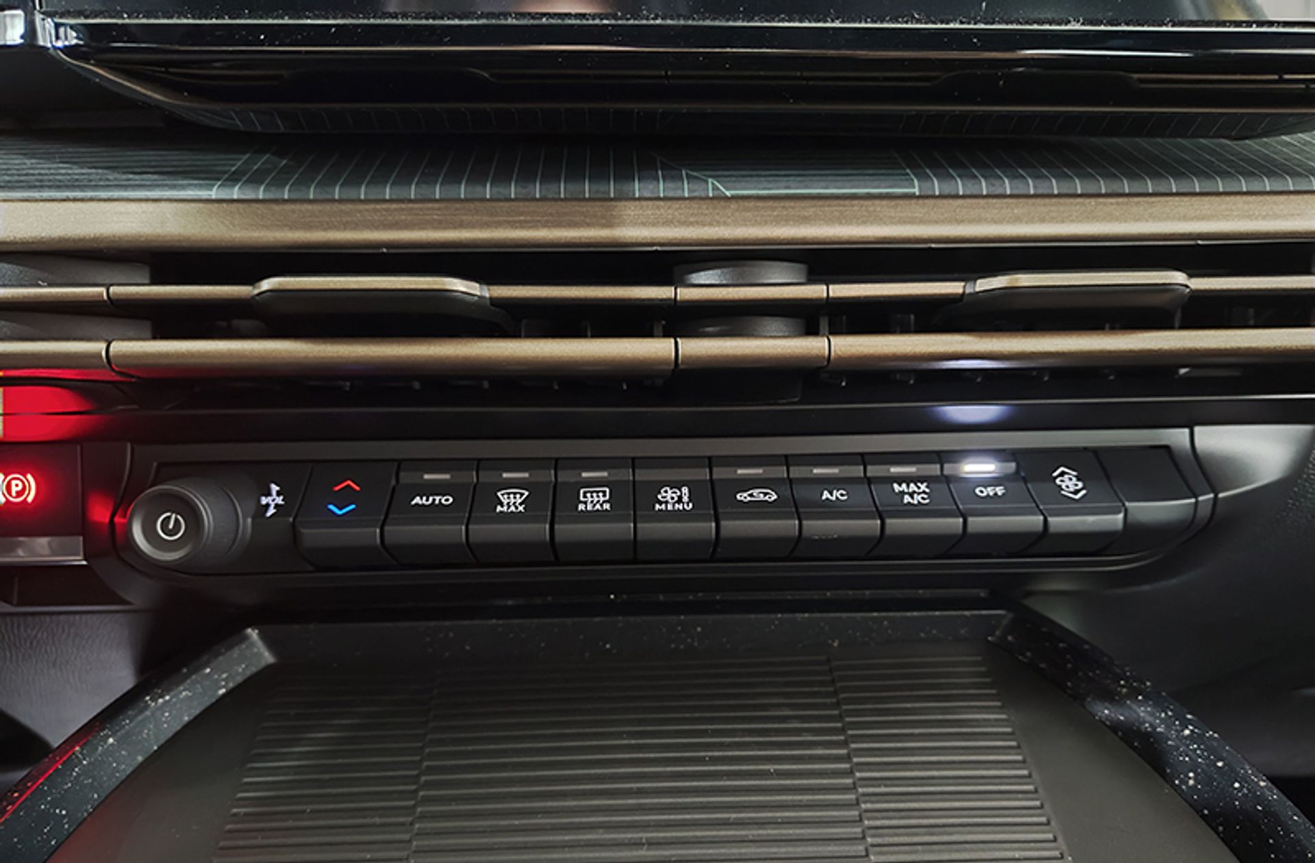 Lancia Ypsilon Hybrid - foto 32