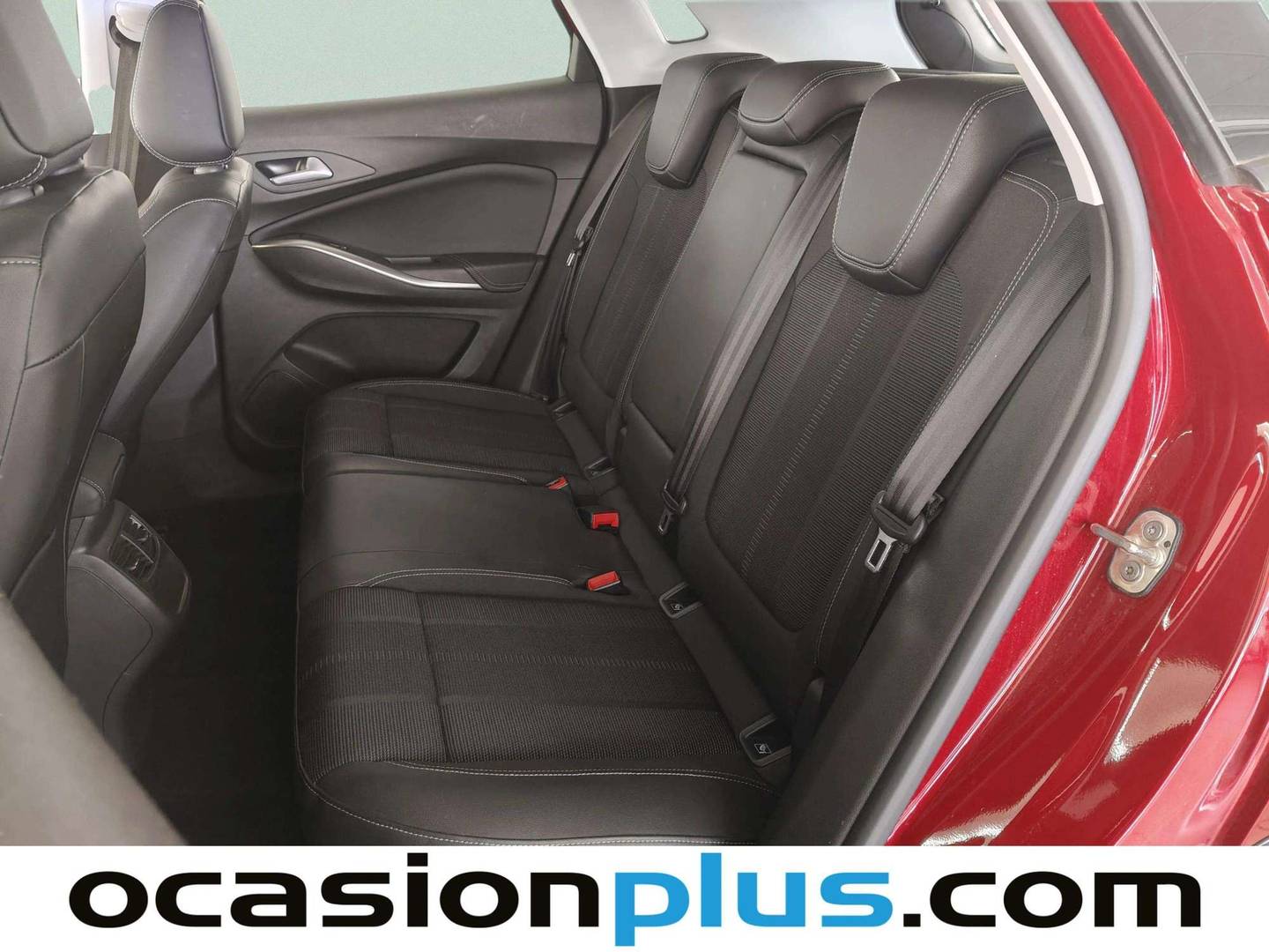 Foto asientos traseros Opel Grandland Opel Grandland 1.2 Turbo XHT S&S GS (130 CV)